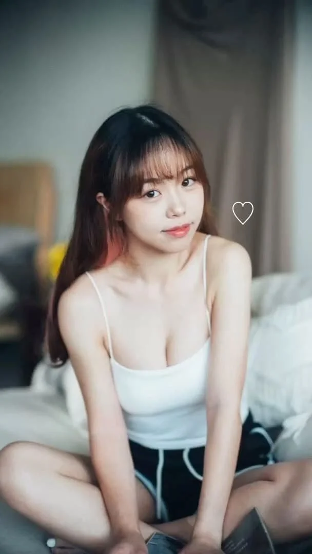 Jablehk-lokyiu0609_-021 Large.jpeg