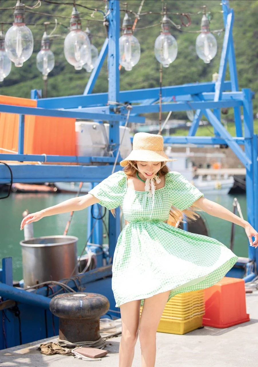 Jablehk-95_mizuki_photobook-2025-I-011 Large.jpeg