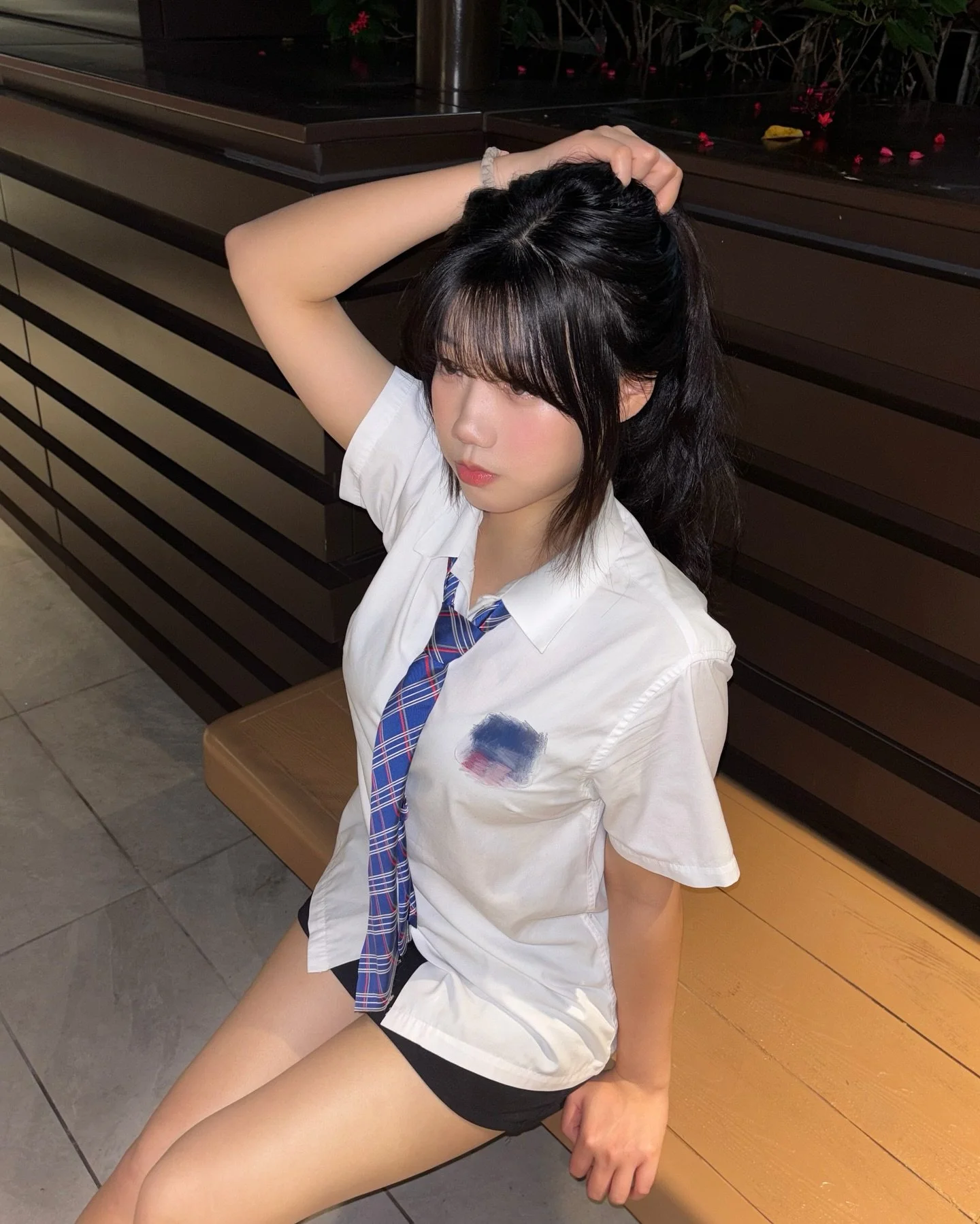 Jablehk-hongkongschoolgirl8-030.jpg