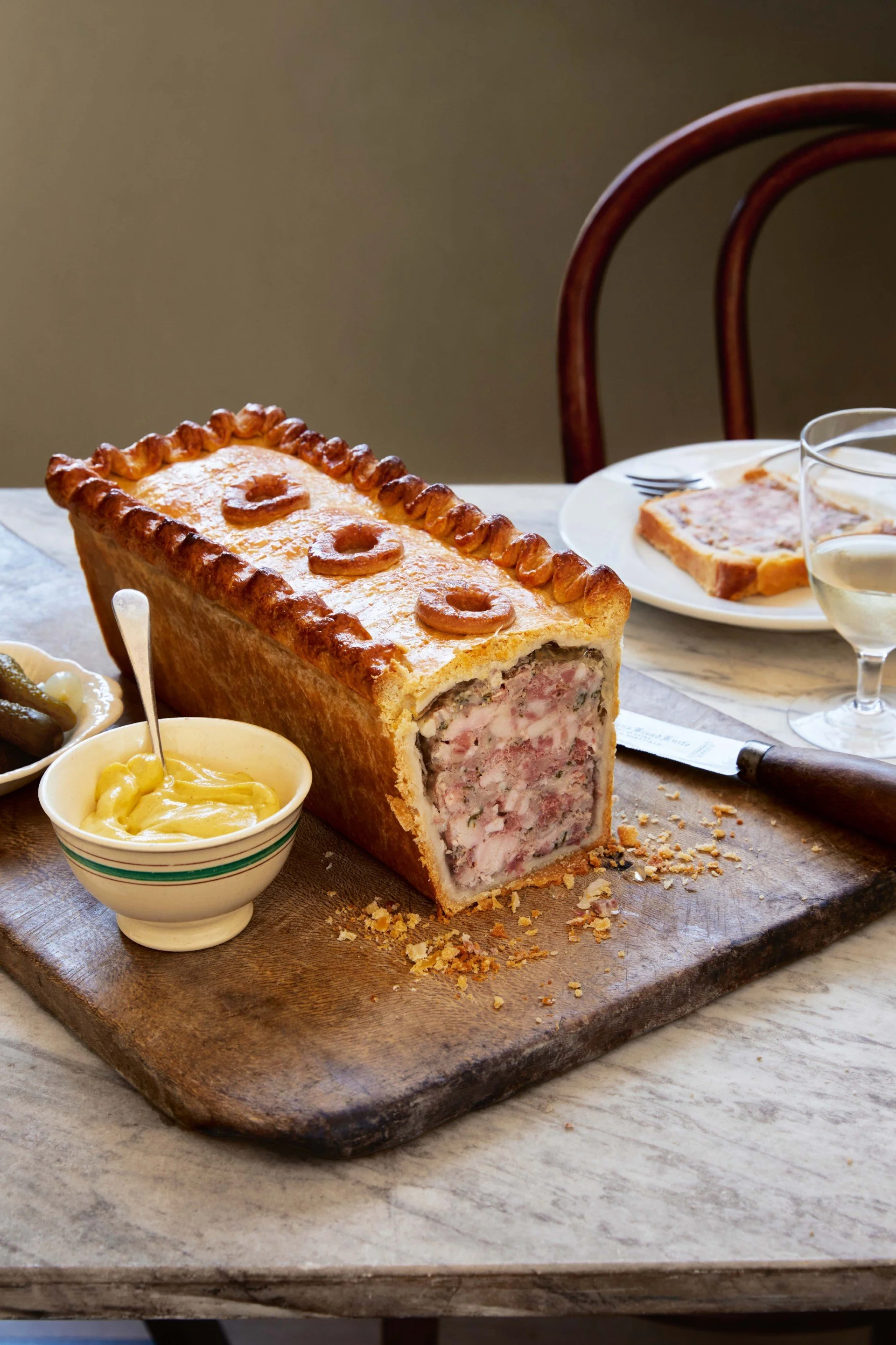 thumbnail_01_Bloomsbury_Pate_en_croute_051_slice_Patricia_Nive.jpg