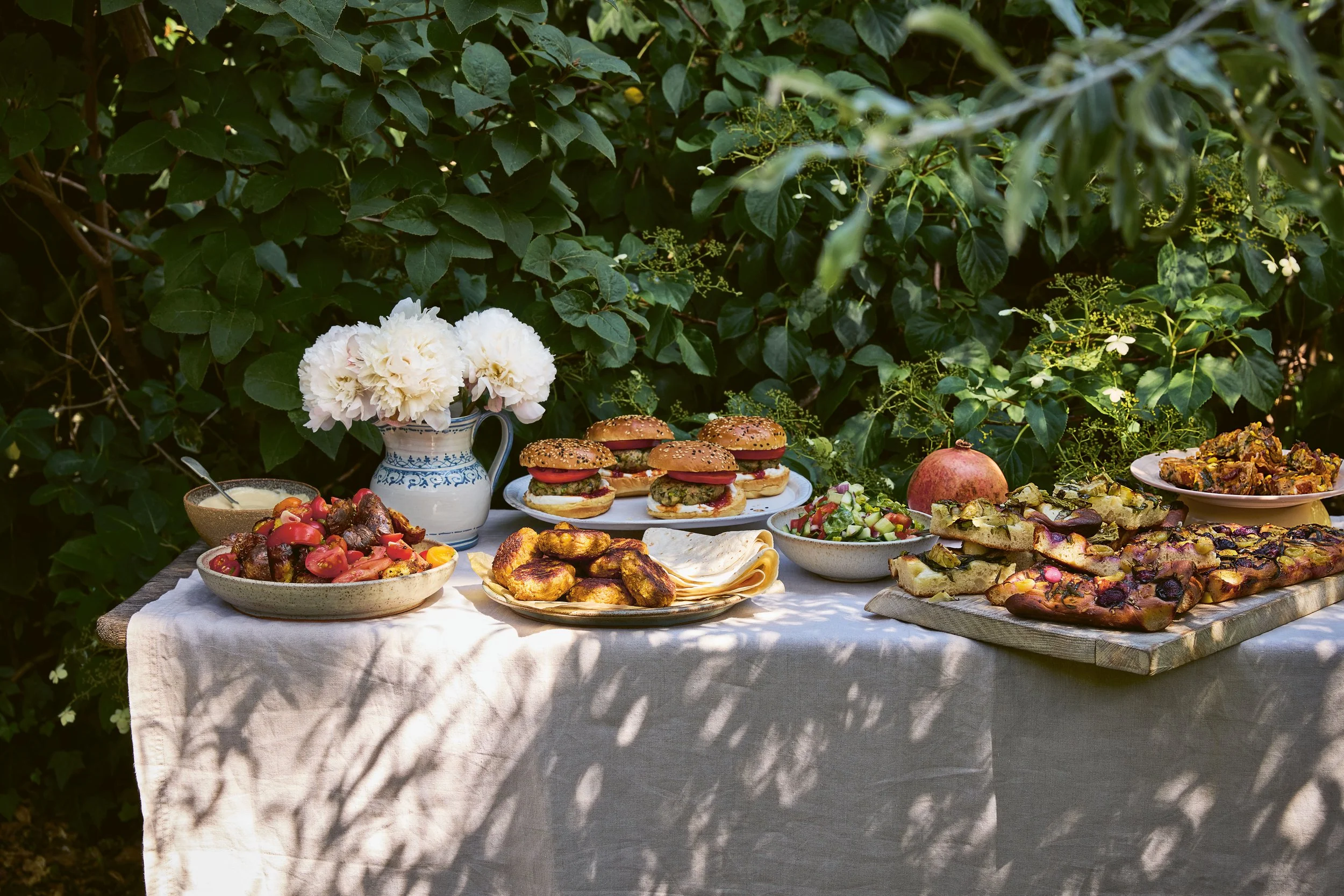 006_007_20250626_Honey_&_Co_Daily_DPS_Picnic_Spread_021_Patricia_Niven.jpg