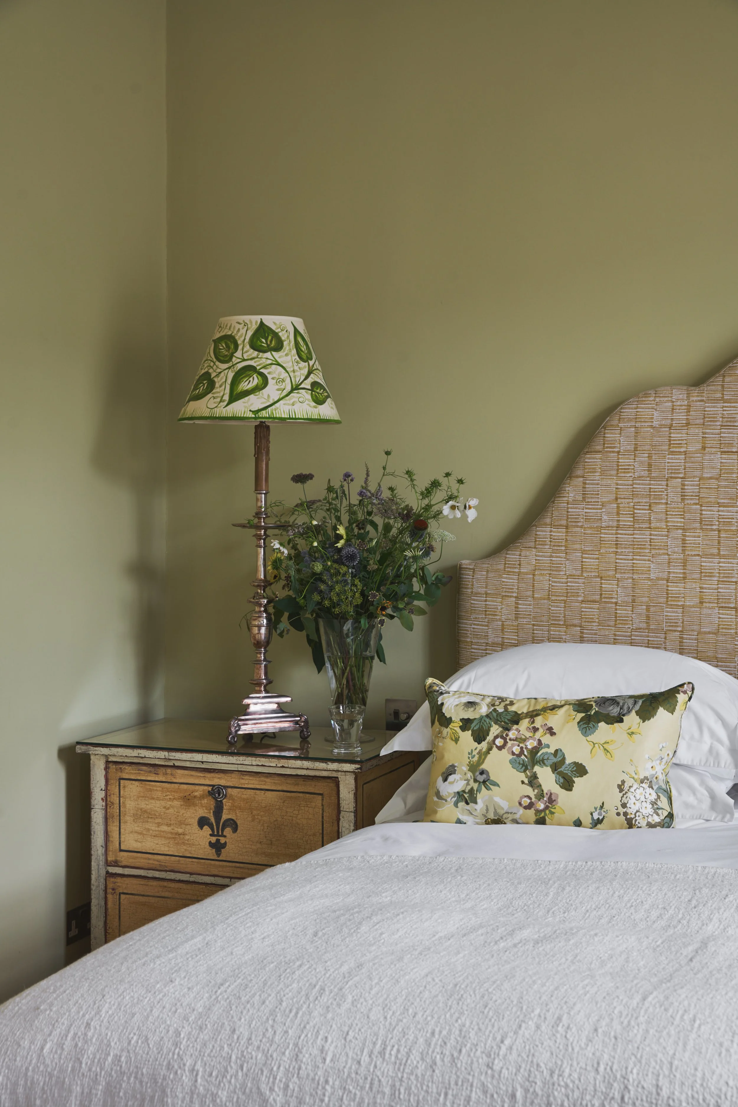 Thyme - The Lodge - Angelica  2.jpg