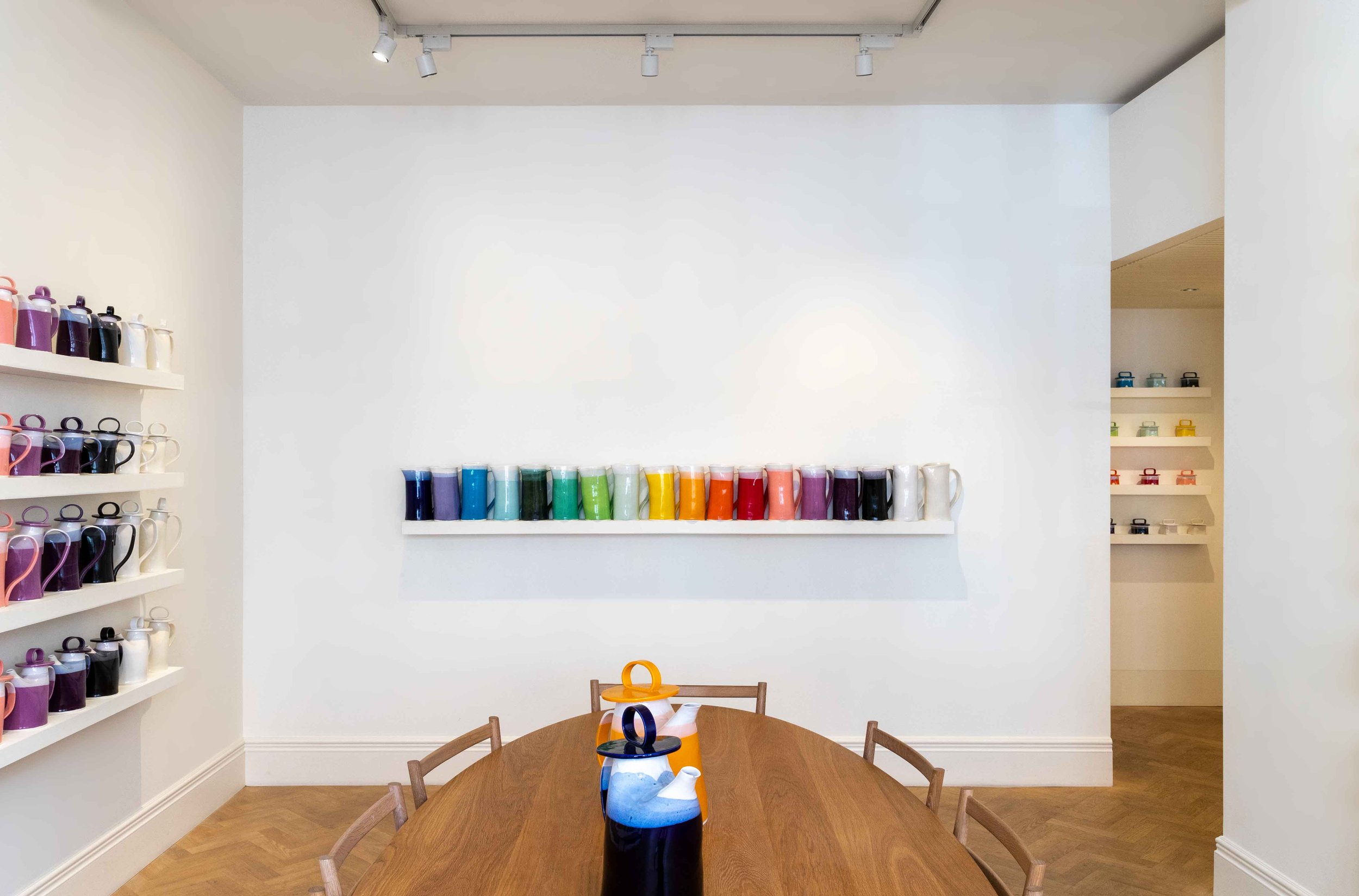 RichardPomeroy_LondonCraftWeek_LyndseyIngramGallery_April2022_Batch 2_LowRes (14).jpg
