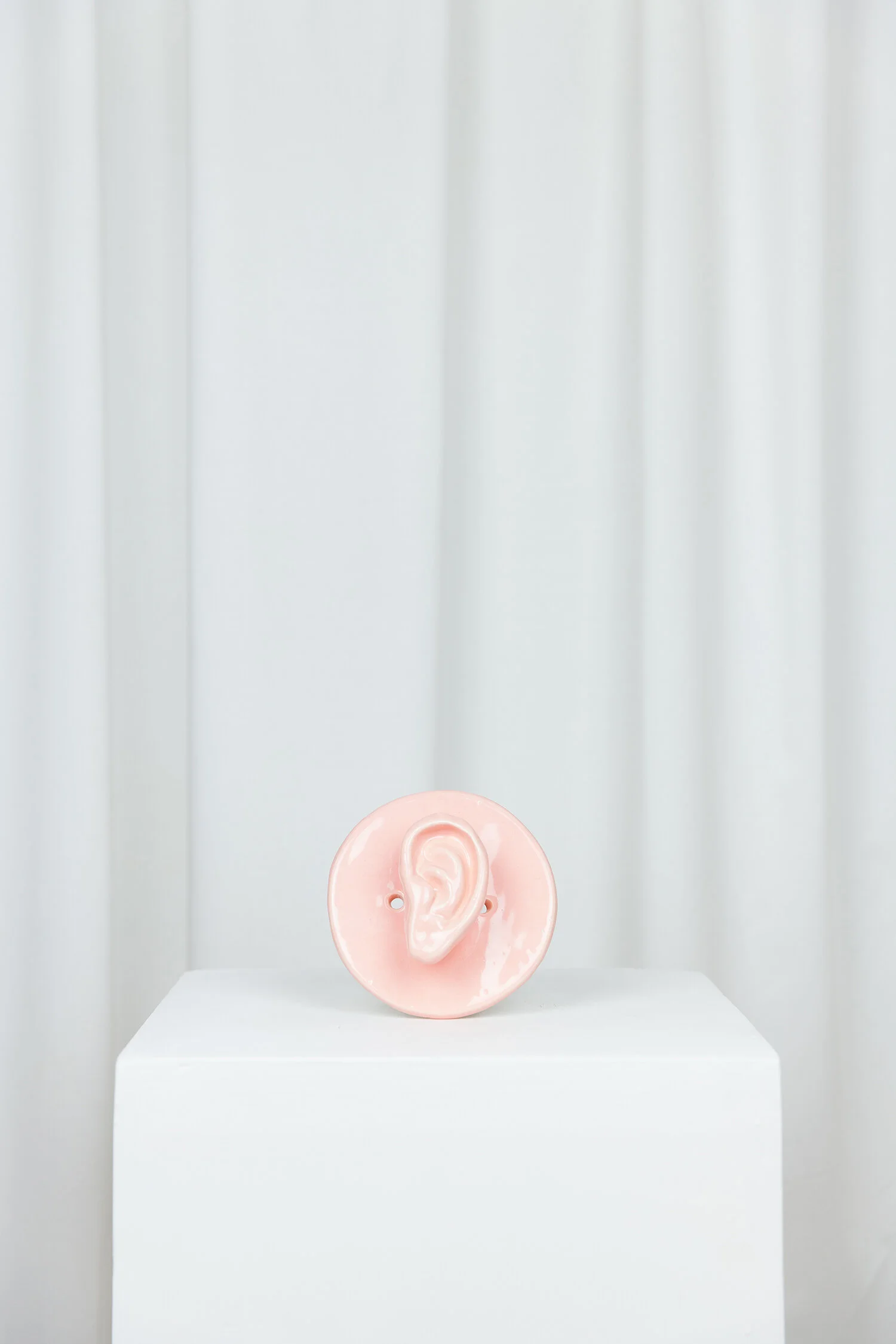 HANGING_EARS_PINK_WWW.LOLAMAYERAS.COM_IG_LOLAMAYERAS_-0003-11.jpg