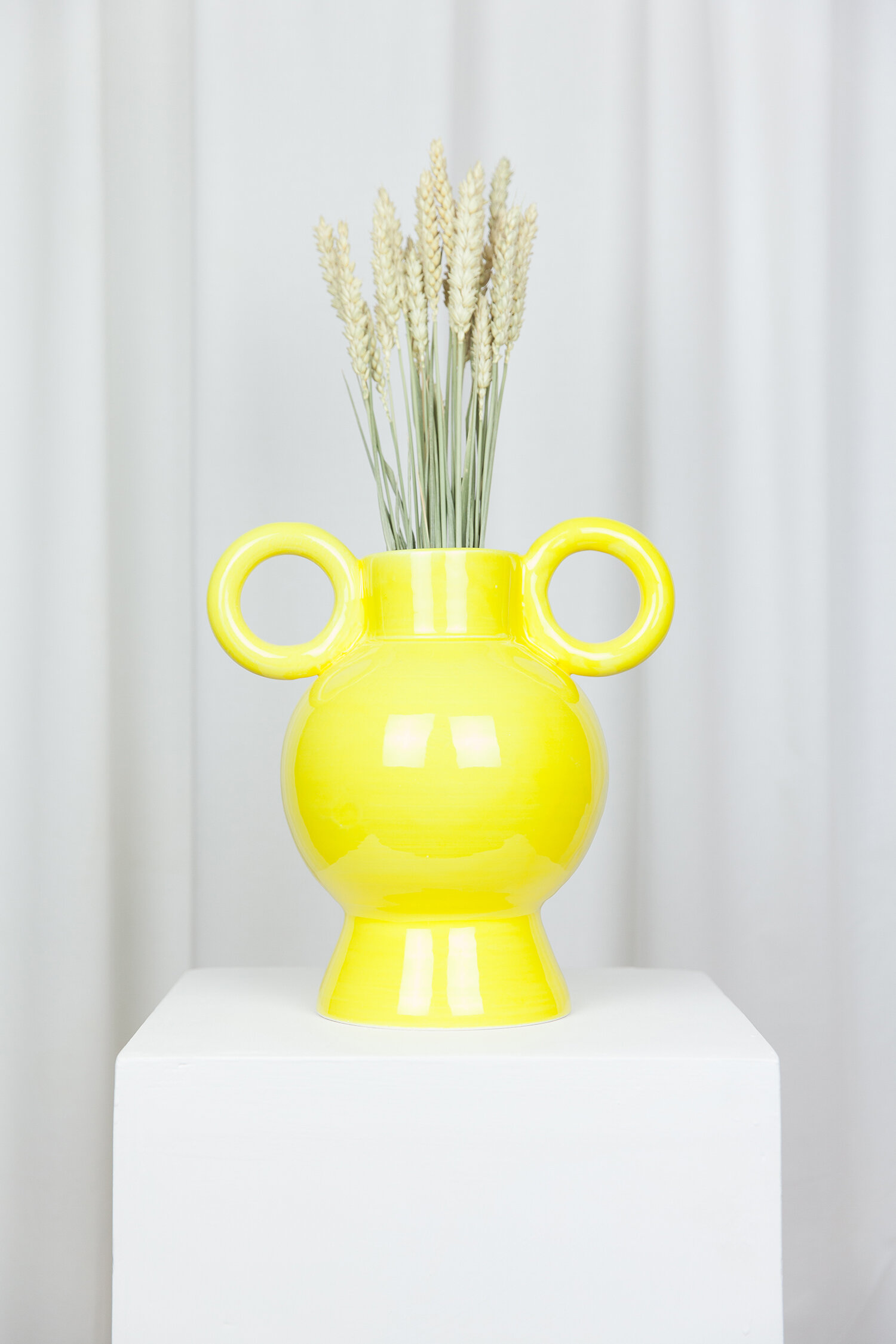 ROUND_VASE_YELLOW_WWW.LOLAMAYERAS.COM_IG_LOLAMAYERAS_-0055-3.jpg