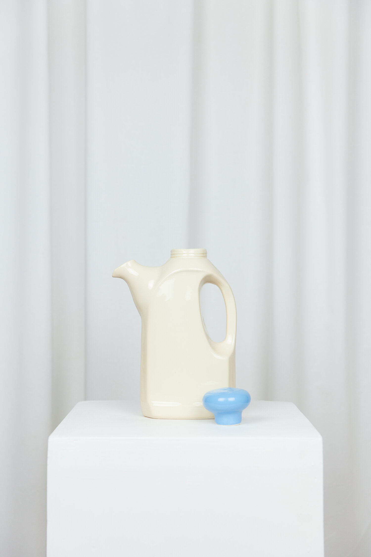 LAUNDRY_TEA-POT_BEIGE_WWW.LOLAMAYERAS.COM_IG_LOLAMAYERAS_-0015.jpg