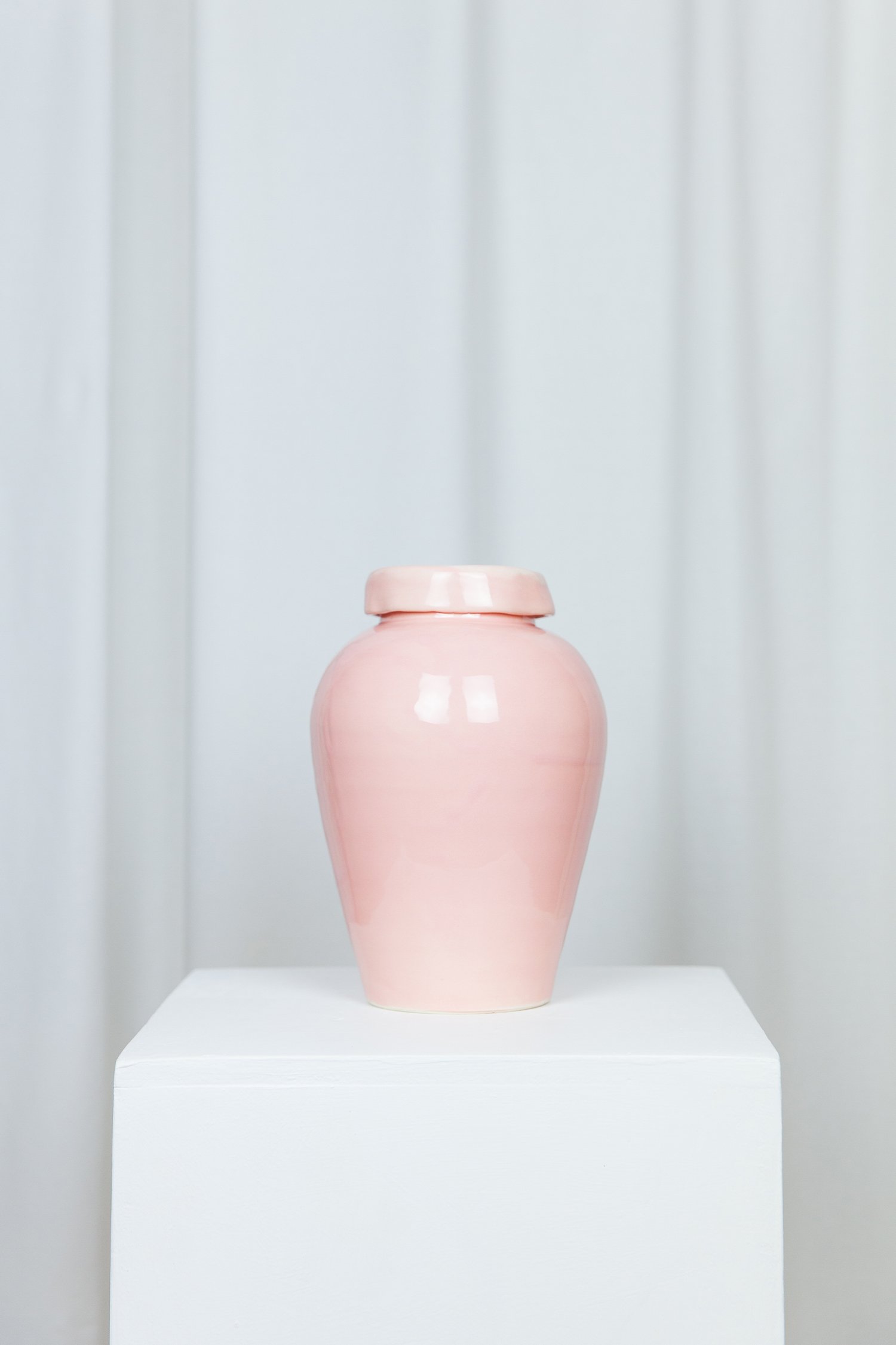 SHIRT_VASE_PINK_WWW.LOLAMAYERAS.COM_IG_@LOLAMAYERAS_-9090-2 copy.jpg