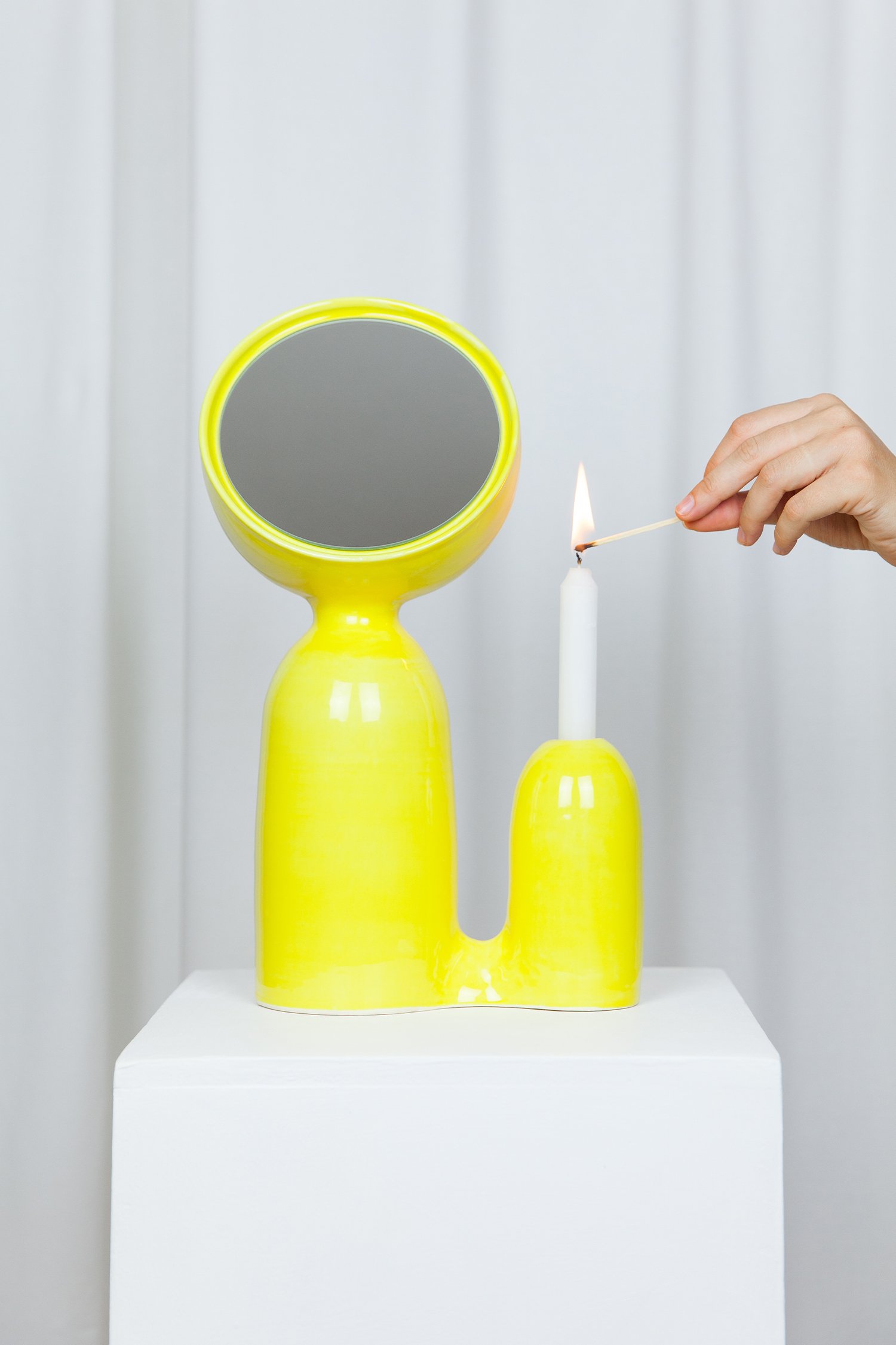COIFFEUSE_MIRROR_CANDLESTICK_YELLOW_WWW.LOLAMAYERAS.COM_IG_@LOLAMAYERAS_-9223-2.jpg