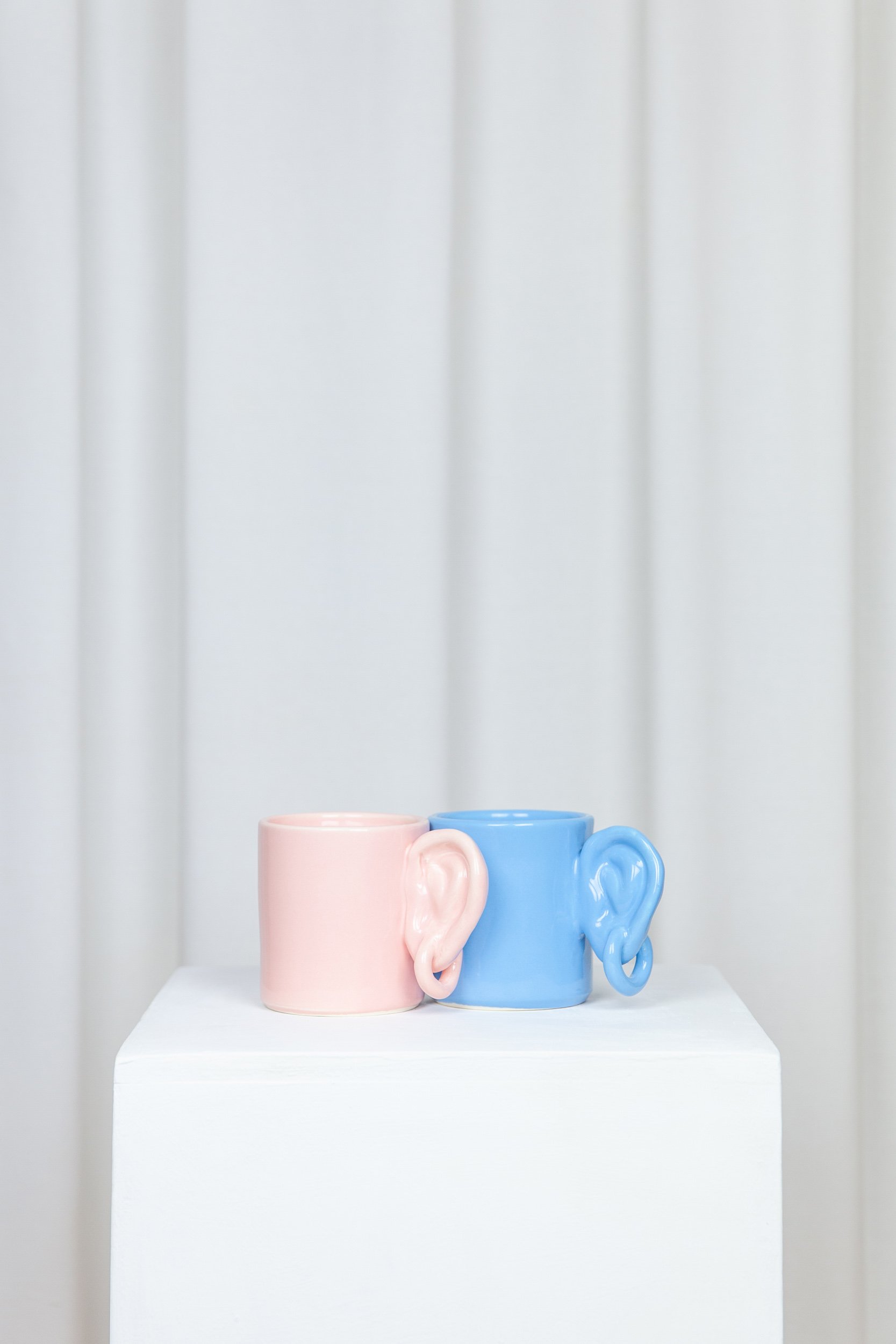EARSMUG_BLUE_PINK_WWW.LOLAMAYERAS.COM_IG_@LOLAMAYERAS_-087_web.jpg