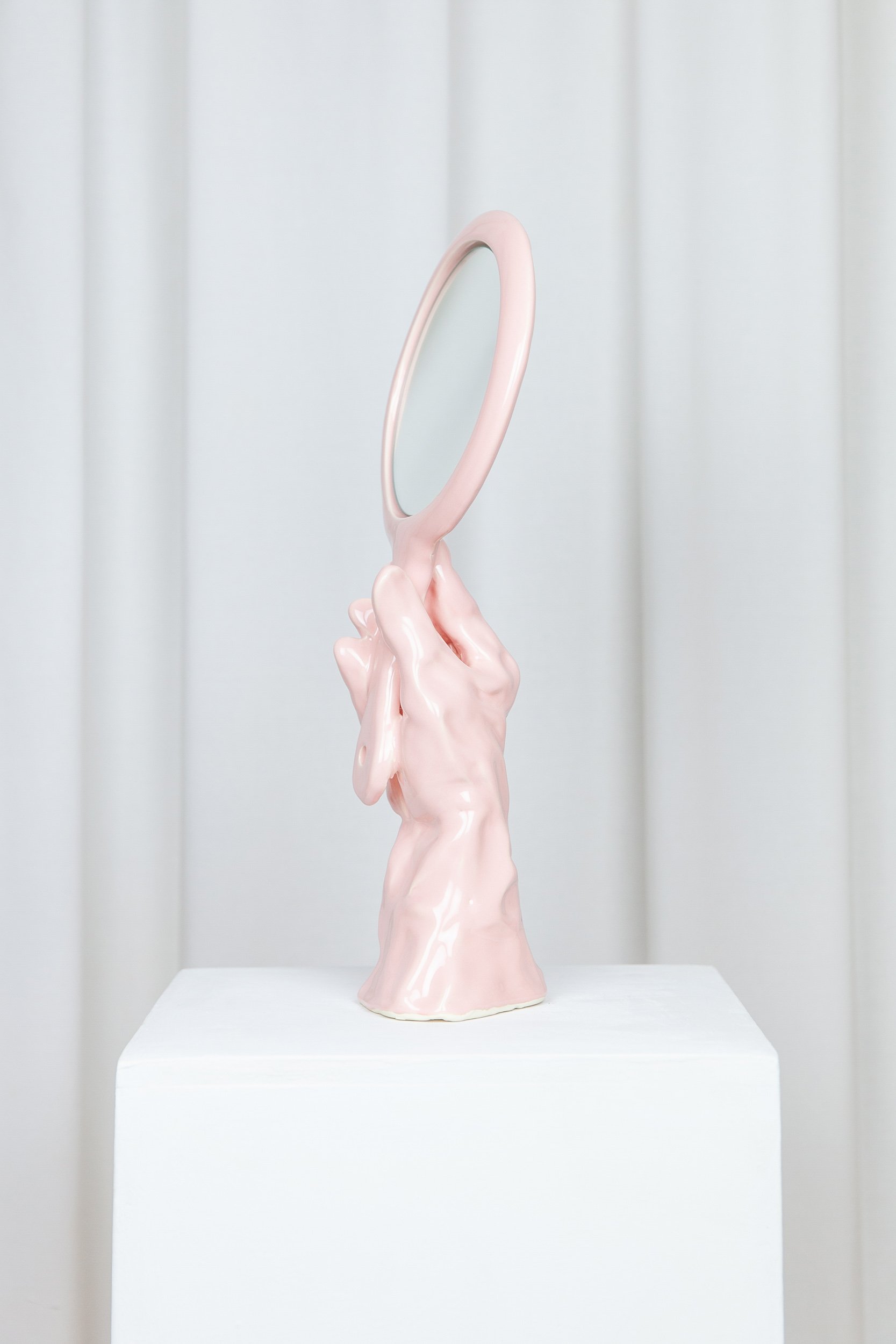 GLOVY_MIRROR_PINK_WWW.LOLAMAYERAS.COM_IG_@LOLAMAYERAS_-169_web.jpg