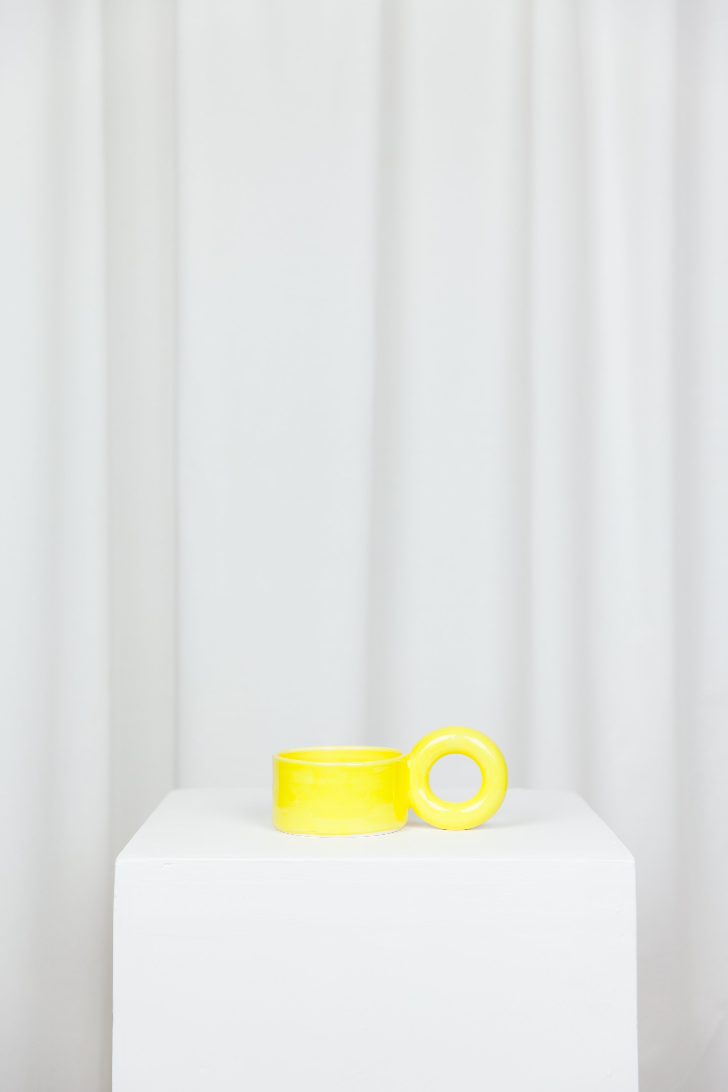 BIGLOOP_CUP_YELLOW_WWW.LOLAMAYERAS.COM_IG_LOLAMAYERAS_-0019-2.jpg