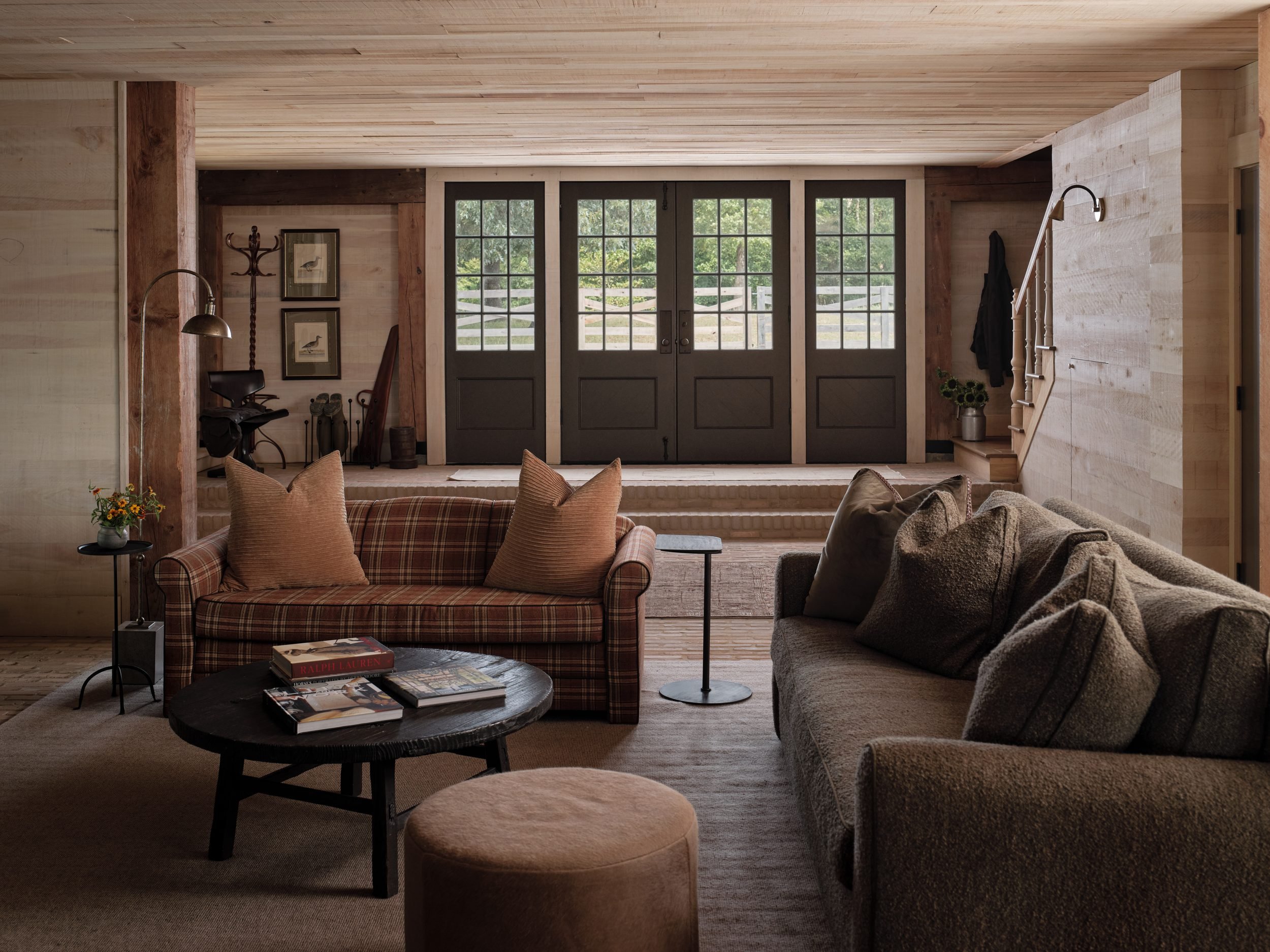 april-tomlin-interiors-the-stables-great-room-fireplace.jpg
