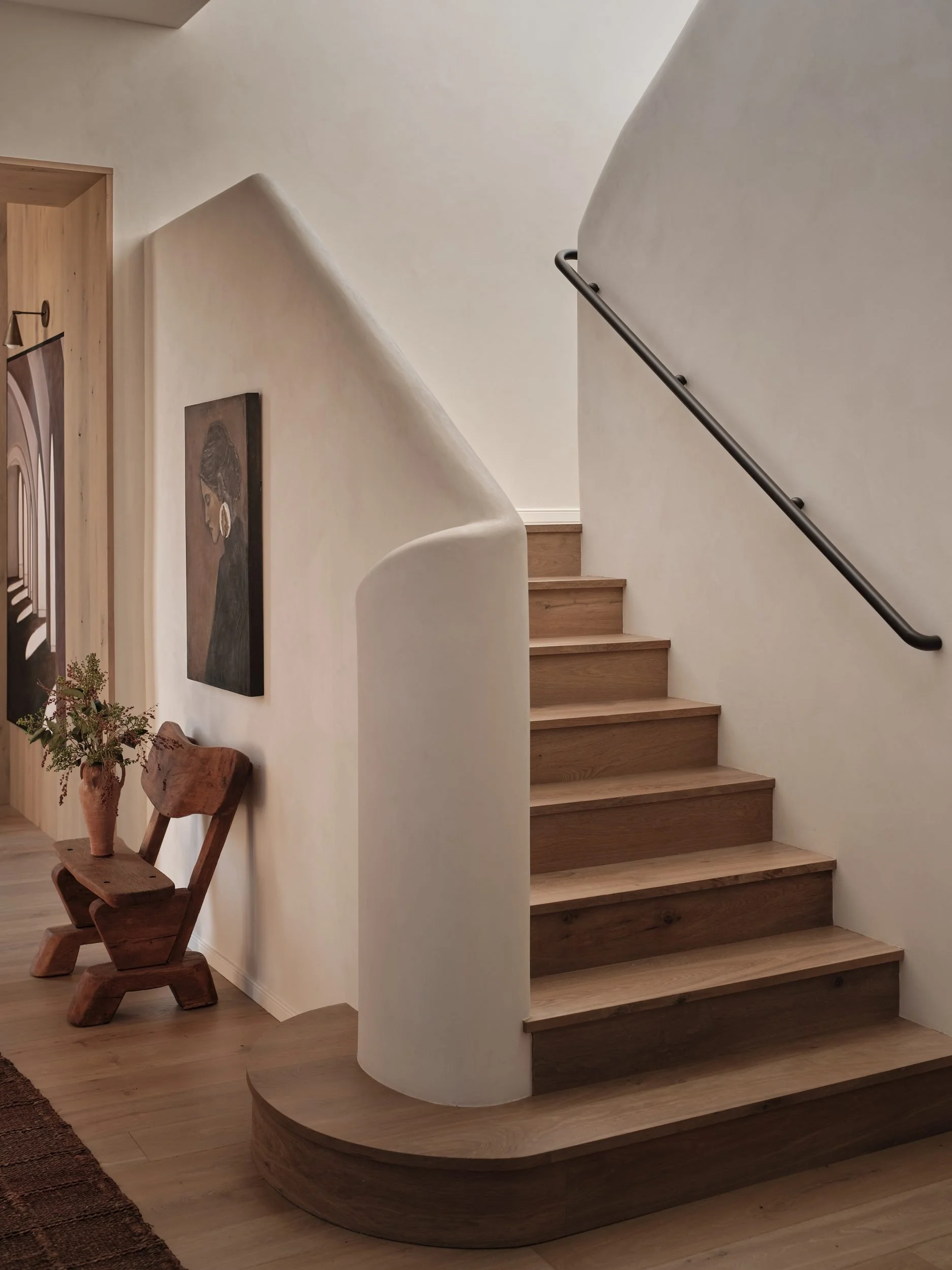 april-tomlin-interiors-compelling-restraint-staircase.jpg