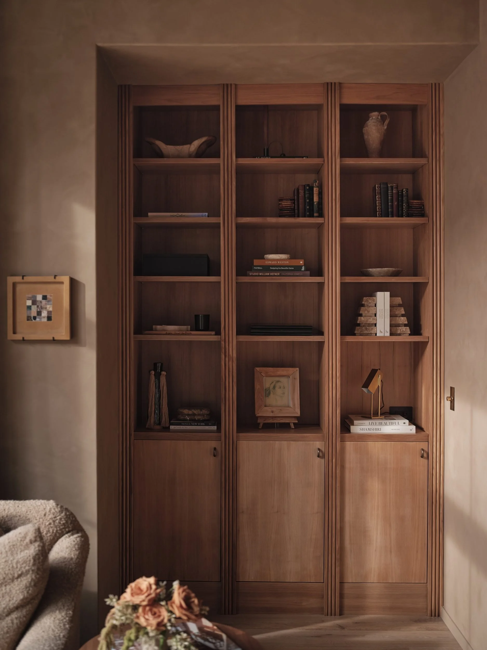 april-tomlin-interiors-compelling-restraint-built-in-cabinetry.jpg