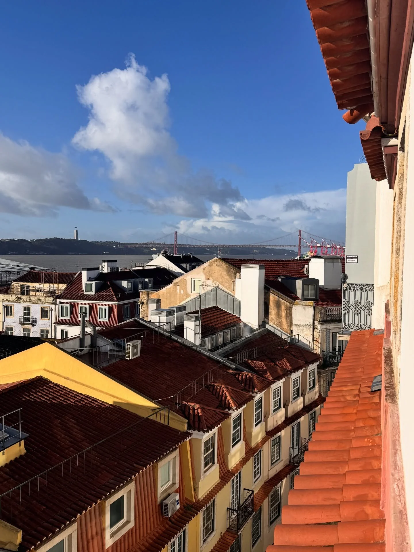 February in Lisbon.
Movie nights, dancing in the kitchen, endless walks&hellip; and noticing so much beauty in everyday life. 

_____

~Let life unfold where you already are~
This season feels less about expansion
and more about integration.

Not eve