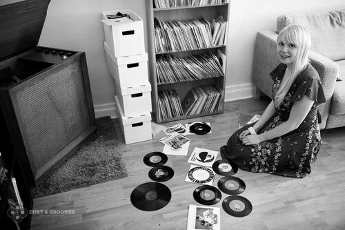 Retro Hi-Fi Girl Friday