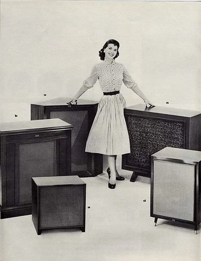 Retro Hi-Fi Girl Friday