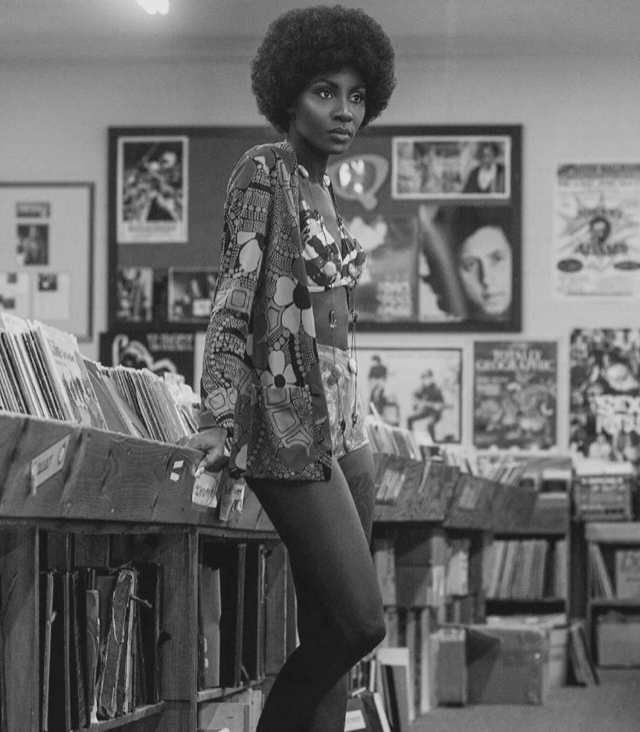 Retro Hi-Fi Girl Friday