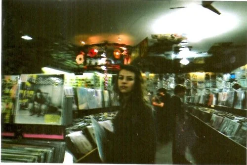 Retro Hi-Fi Girl Friday