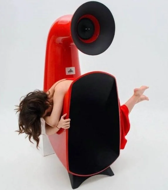 Retro Hi-Fi Girl Friday