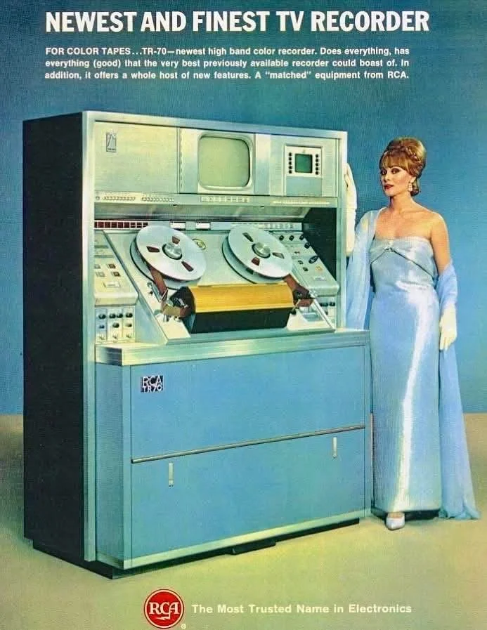 Retro Hi-Fi Girl Friday