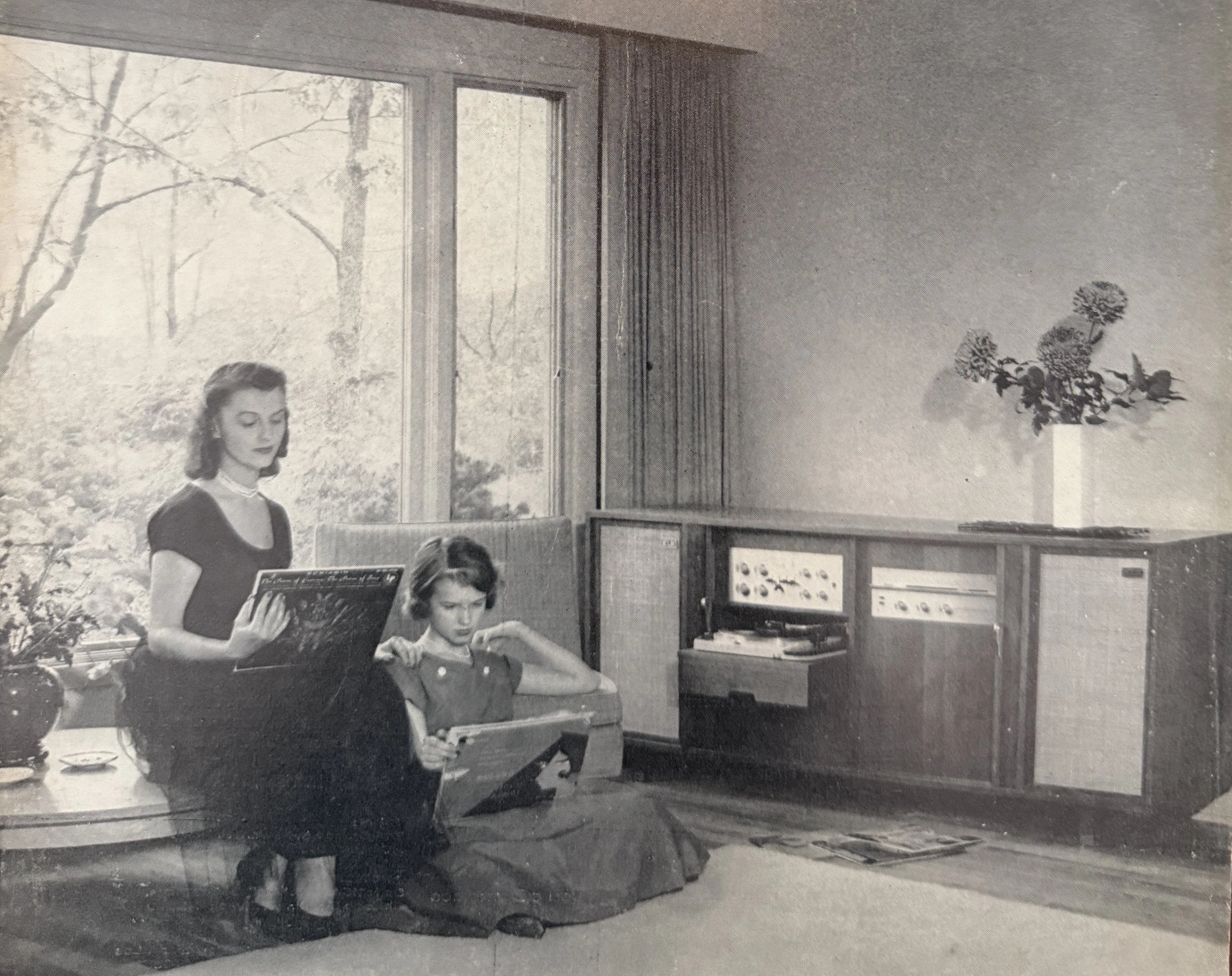 Retro Hi-Fi Girl Friday