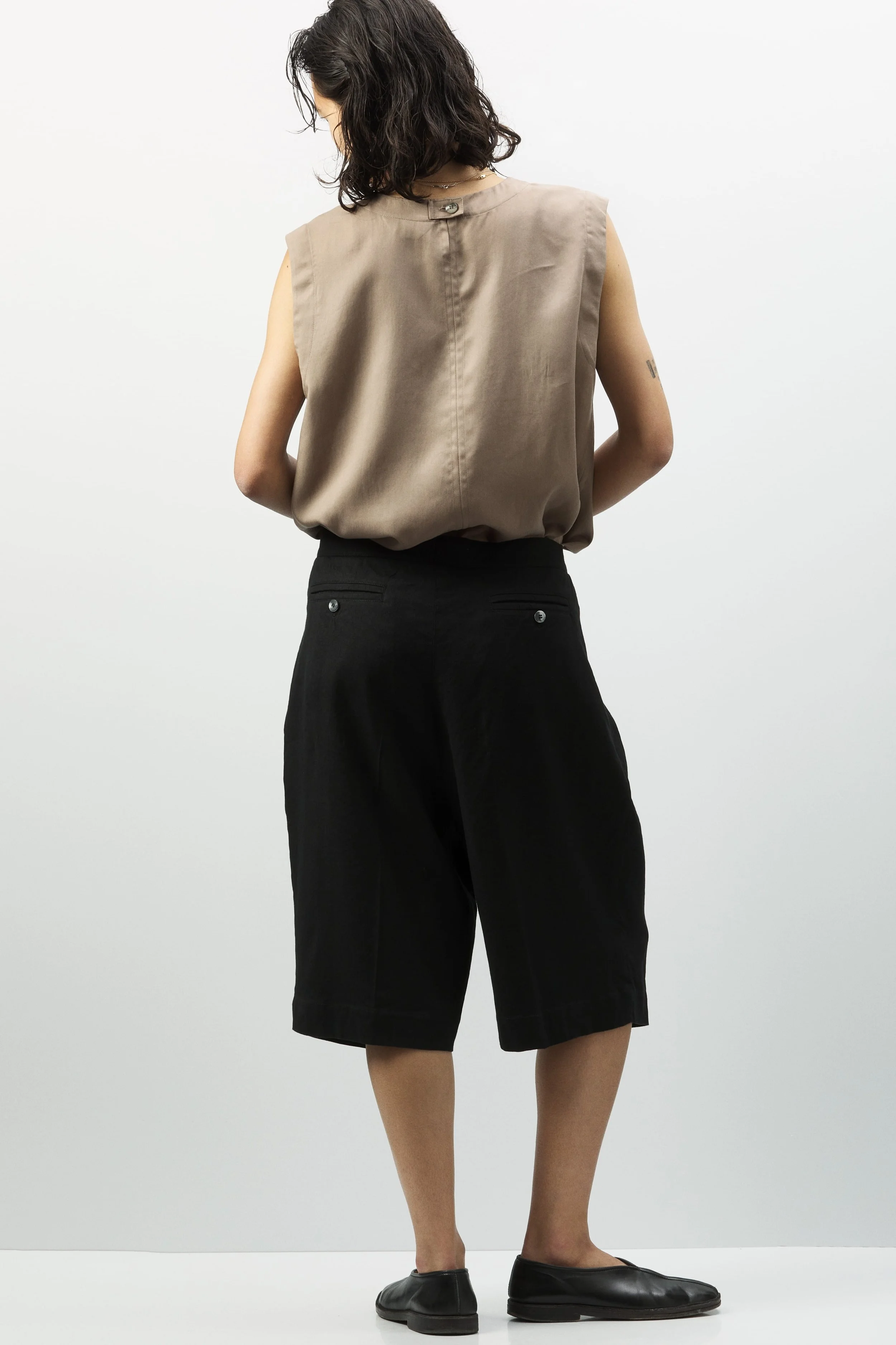 MYLENEB Black Josefine bermuda shorts
