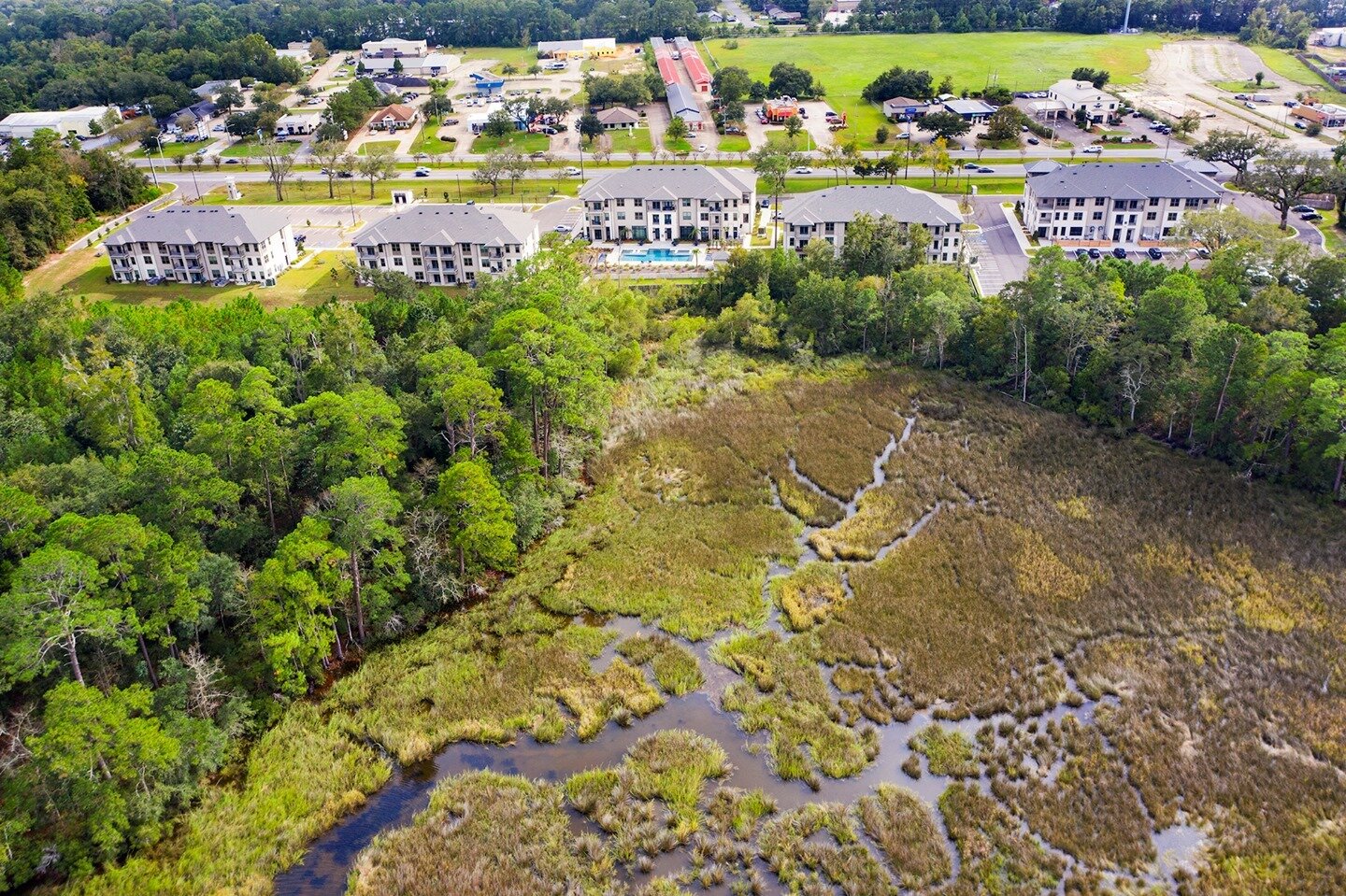 🌴Soaking up this amazing weather over at The Inlet! 🌴Fort Bayou views meets luxury community amenities and high-end condo finishes! Enjoy living moments away from Downtown Ocean Springs and take advantage of the onsite fitness center, resort-style 