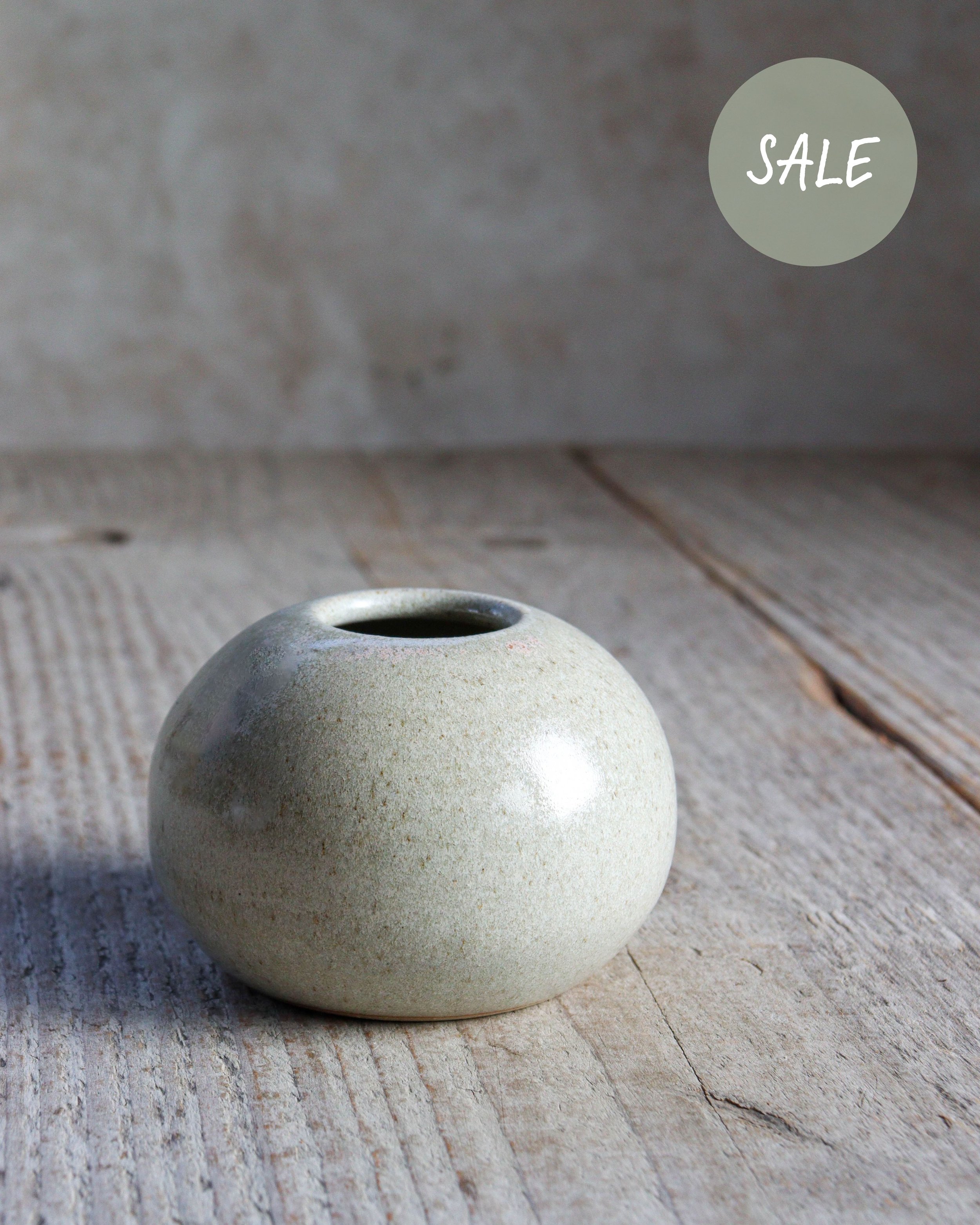 Small Vase in Oyster SALE