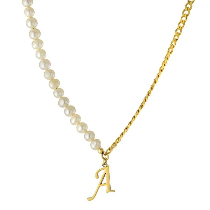 Pearl x Curb Chain Initial Necklace — SARAFINA