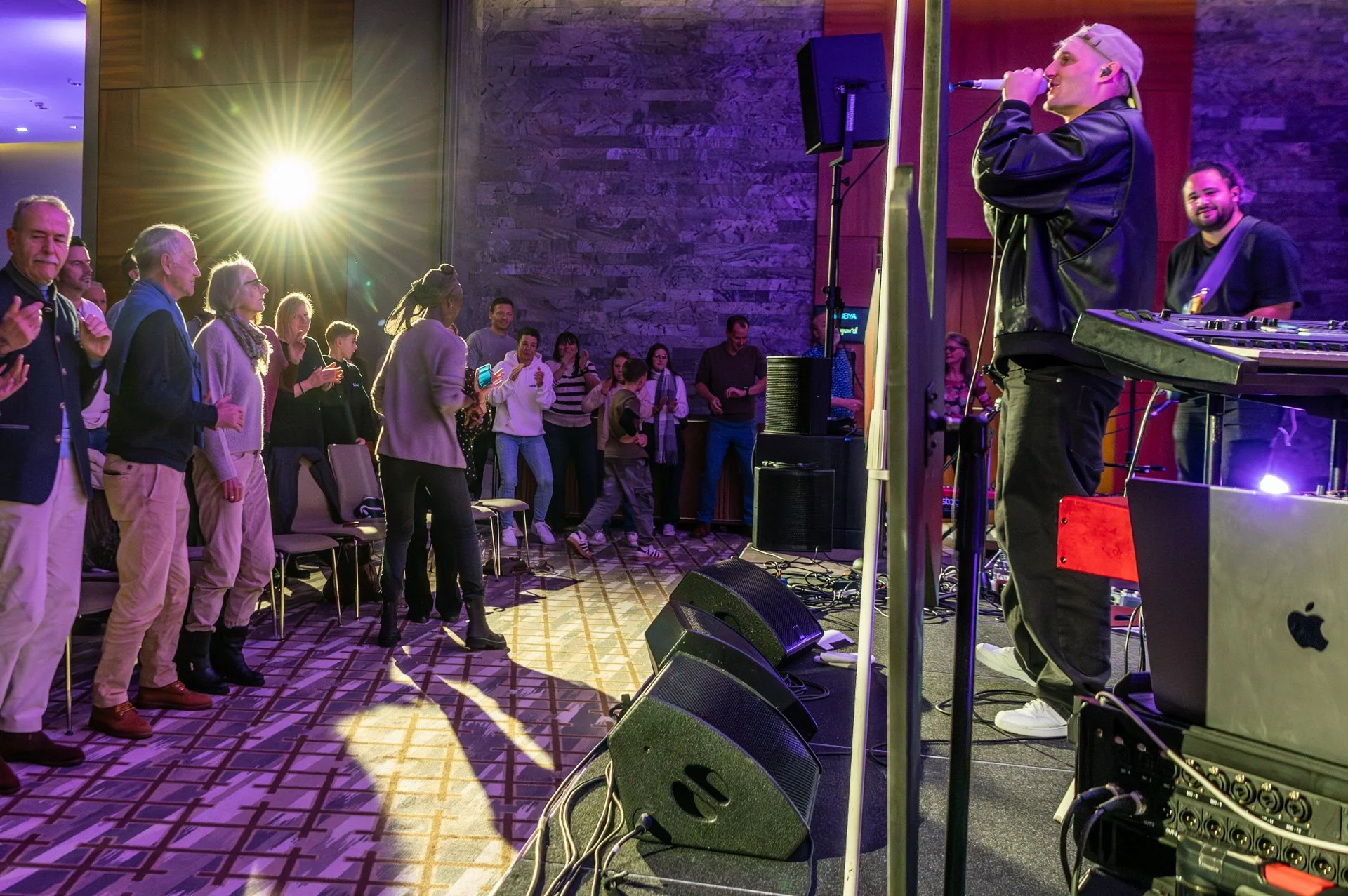 20251206_125 Songbird DomSweden.jpg