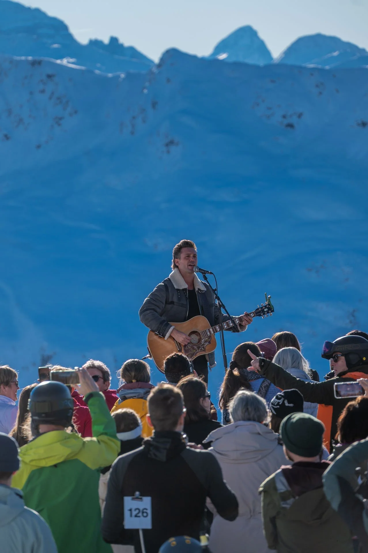 20251214_116 Songbirdfestival  Bastian Baker Jatz.jpg