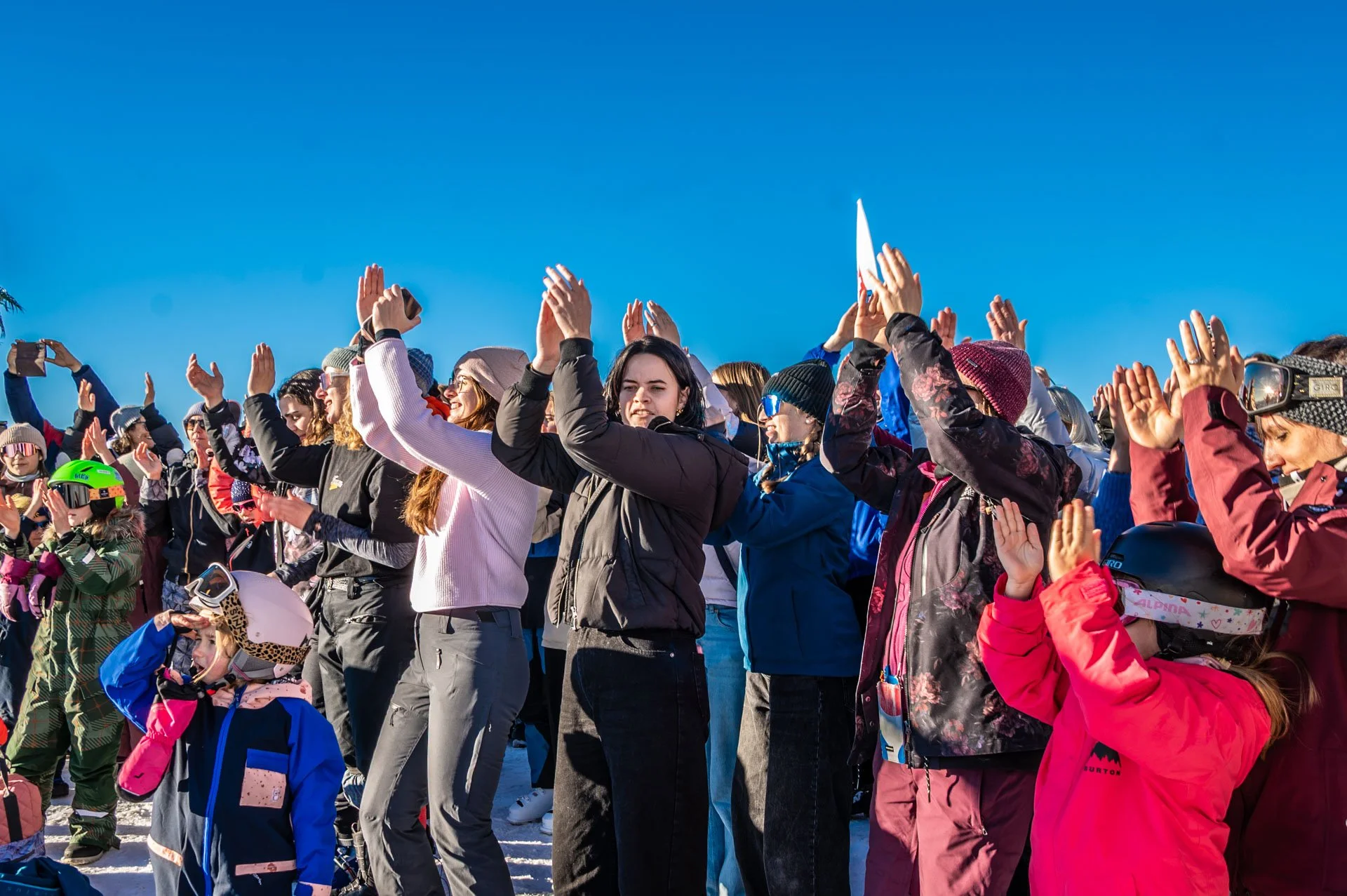 20251214_141 Songbirdfestival  Bastian Baker Jatz.jpg