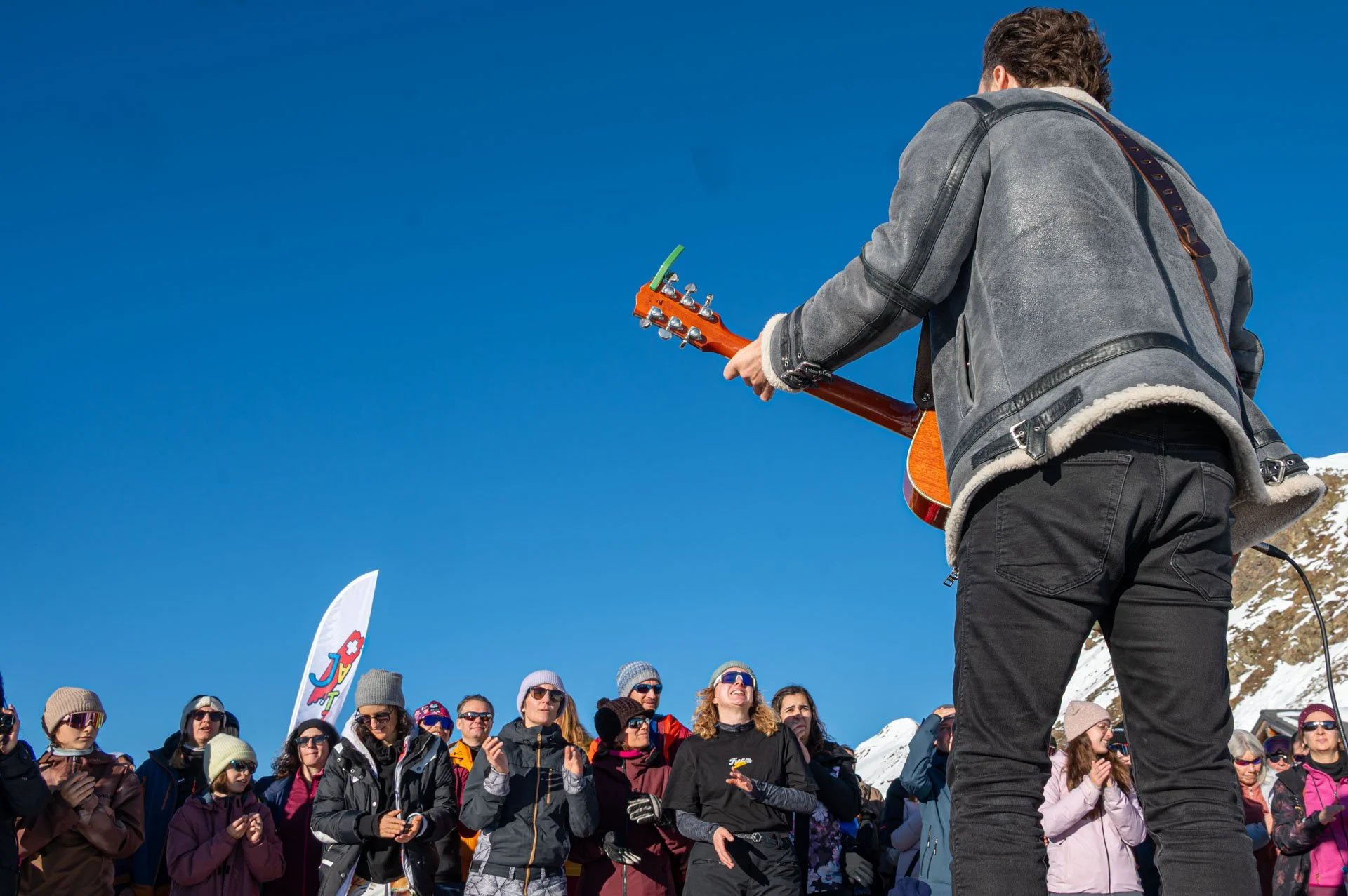 20251214_121 Songbirdfestival  Bastian Baker Jatz.JPG