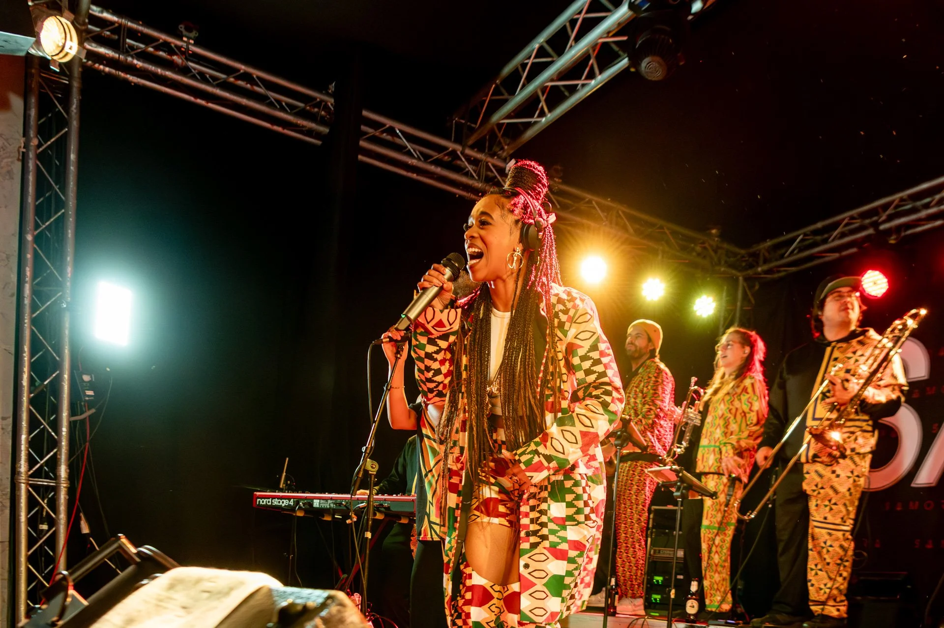 20251219_129  Songbird Samora.jpg