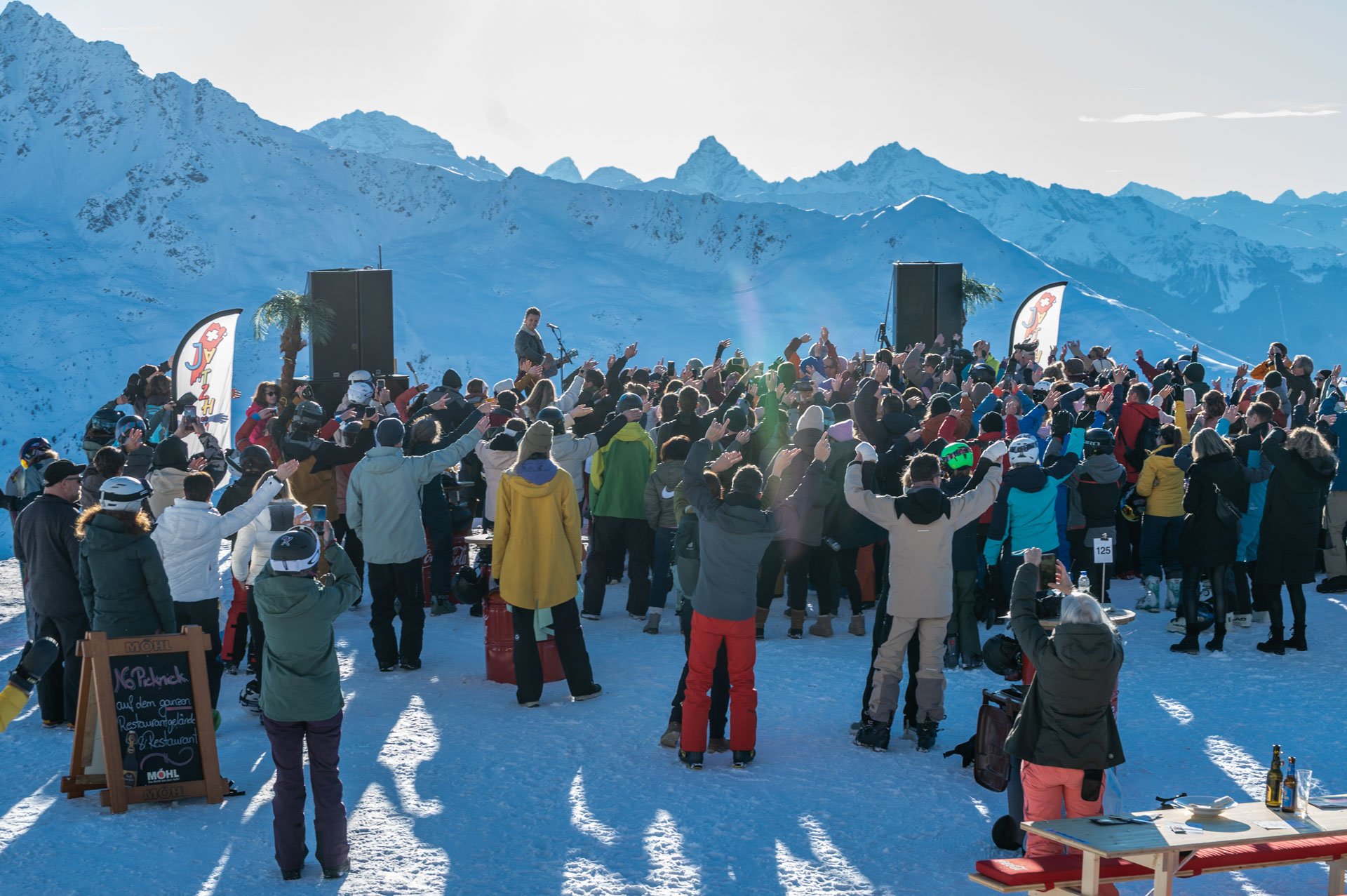 20251214_146 Songbirdfestival  Bastian Baker Jatz.JPG