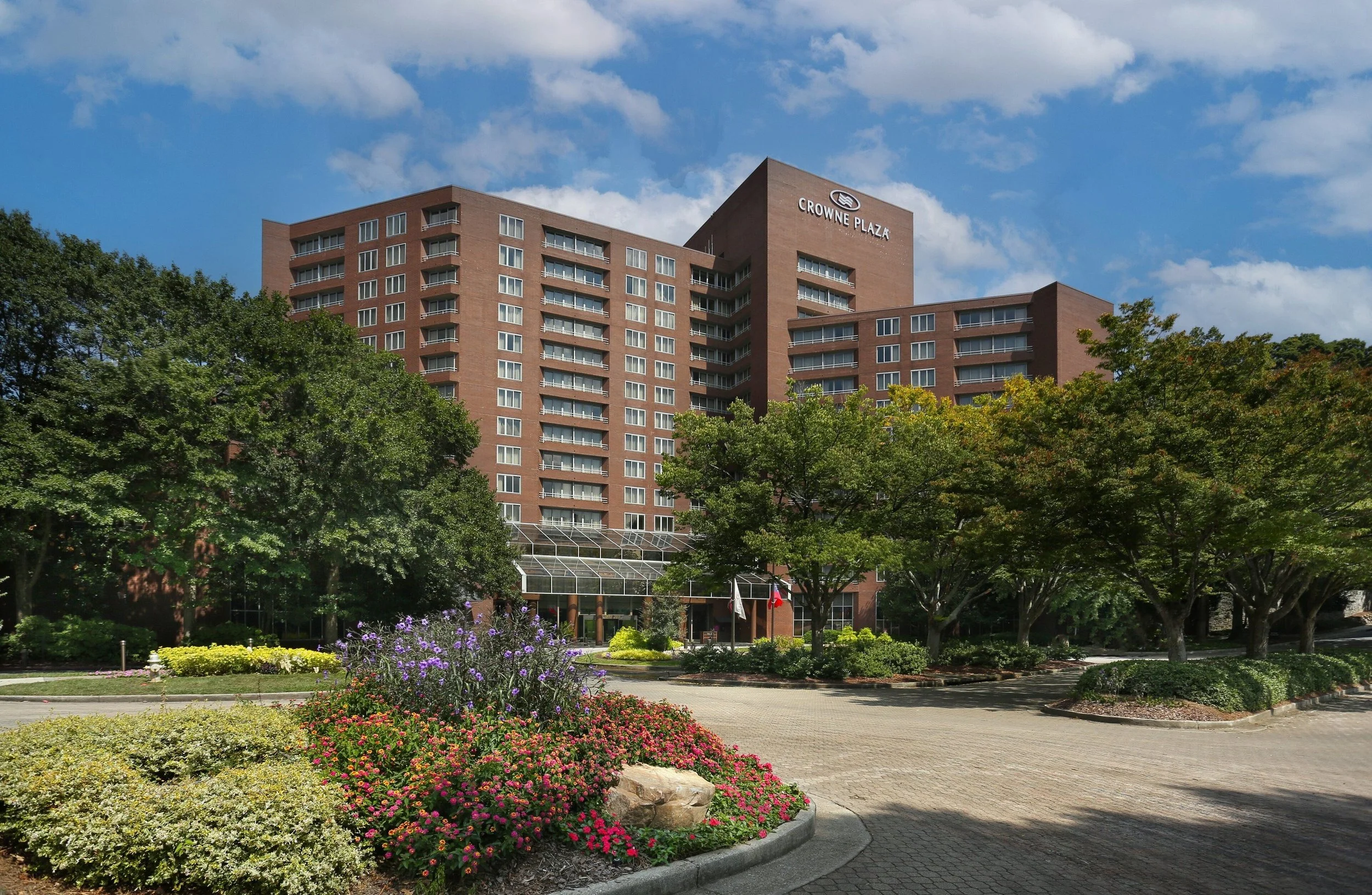 #12. Crowne Plaza Atlanta Perimeter at Ravinia