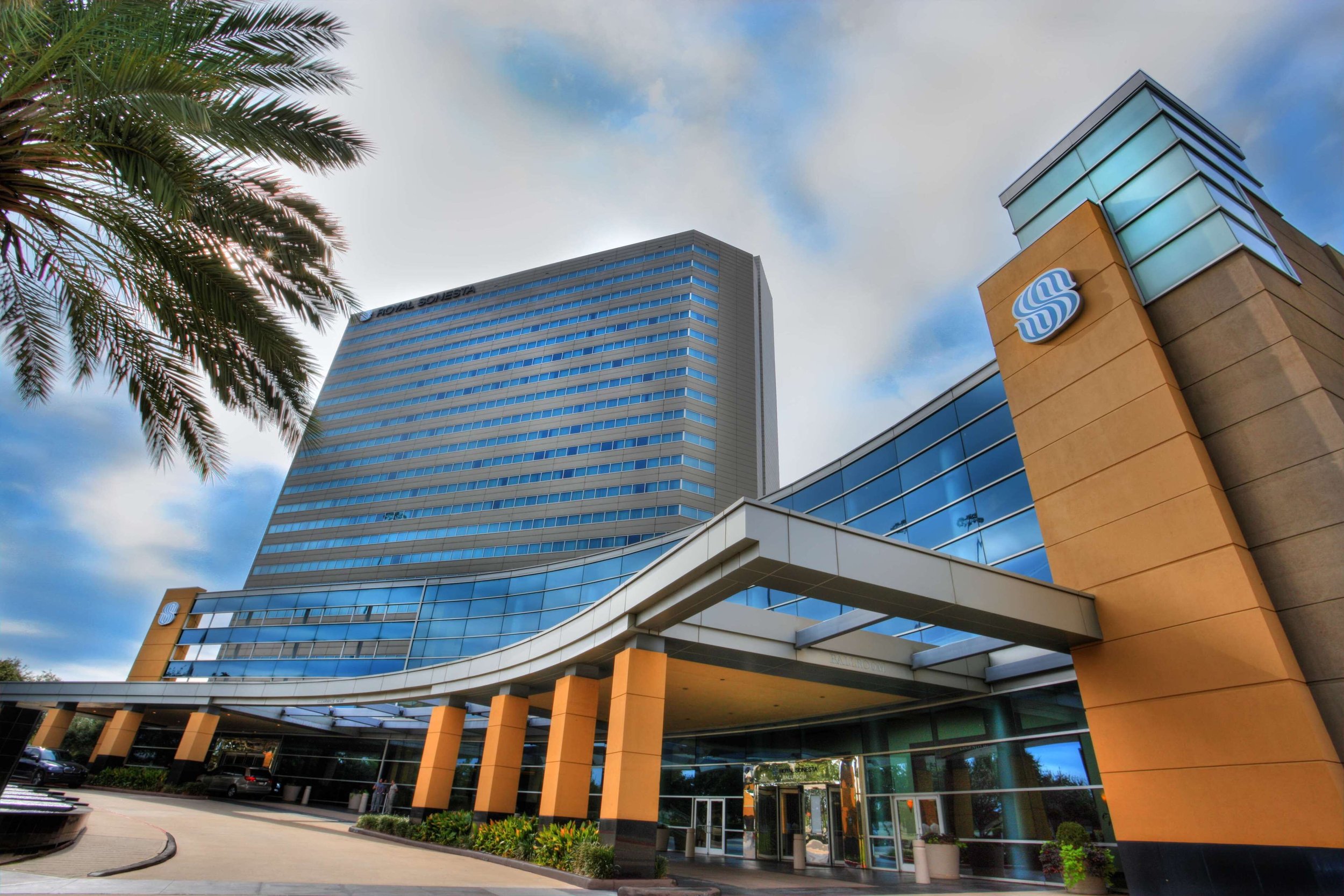 #15. The Royal Sonesta Houston Galleria