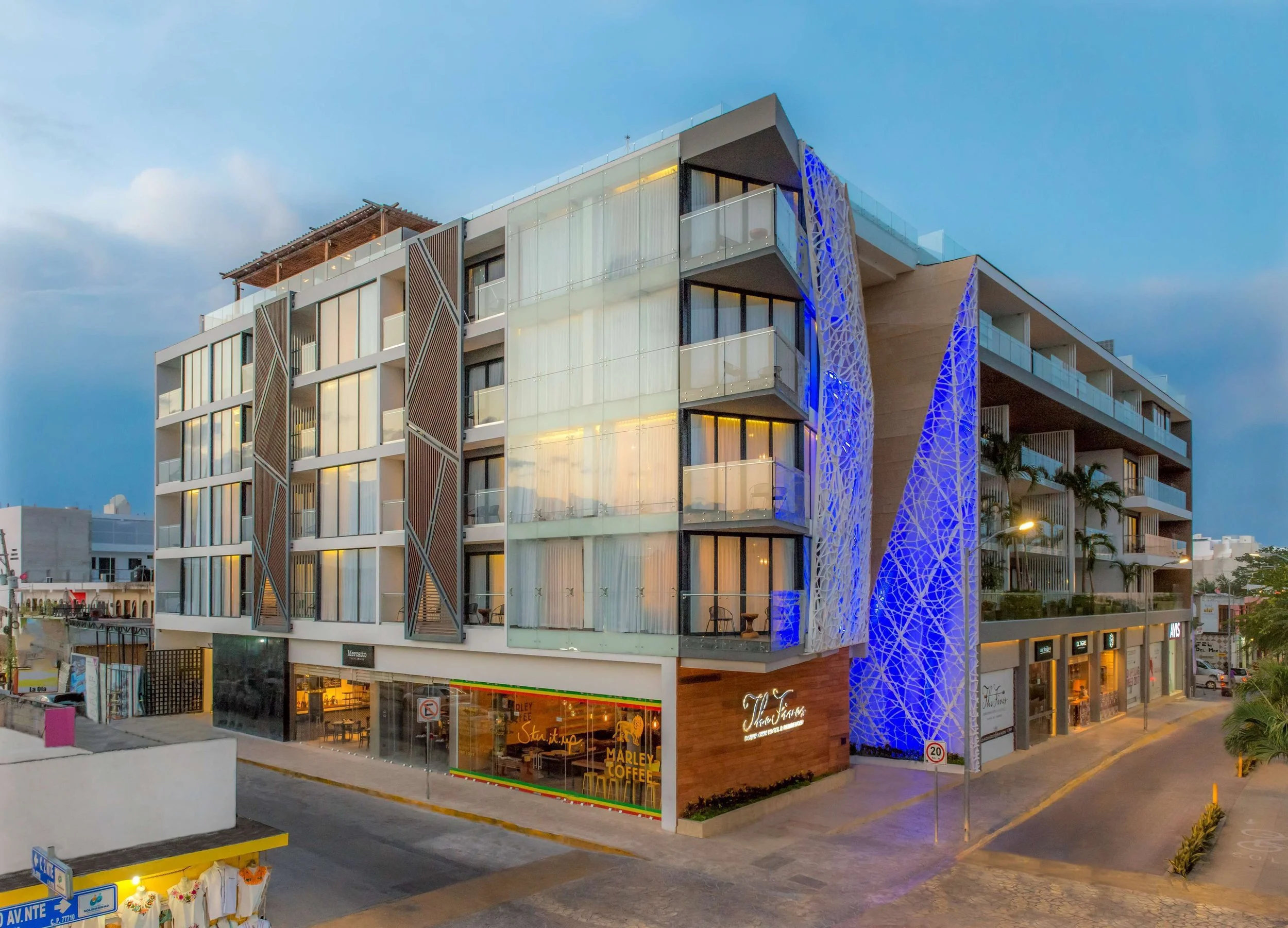 The Fives Downtown Hotel - Curio Collection by Hilton 