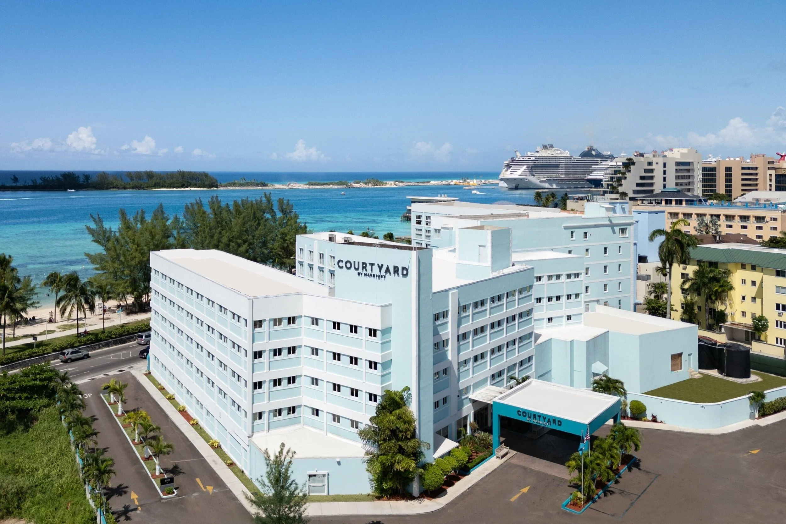 #16. Courtyard Nassau Downtown / Junkanoo Beach