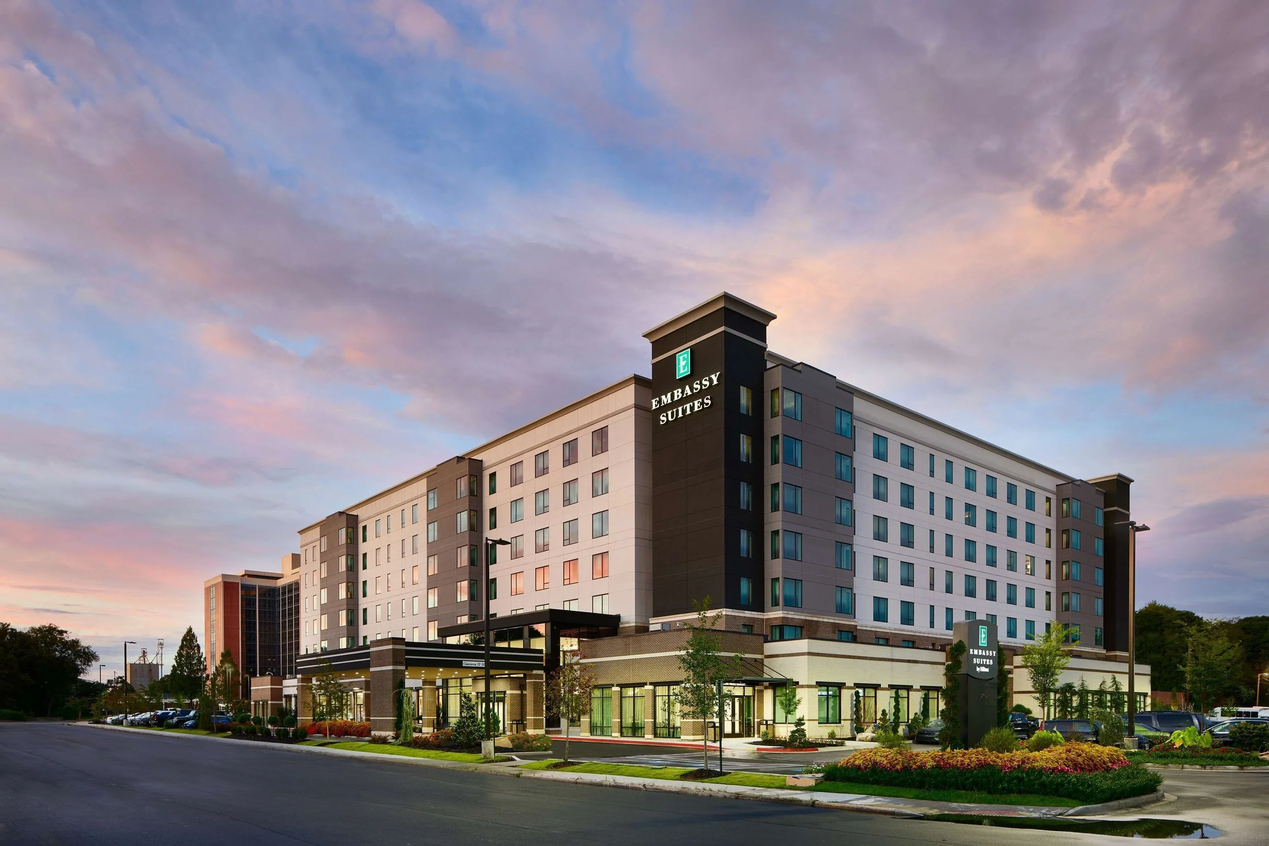 #4. Embassy Suites by Hilton Atlanta Airport North