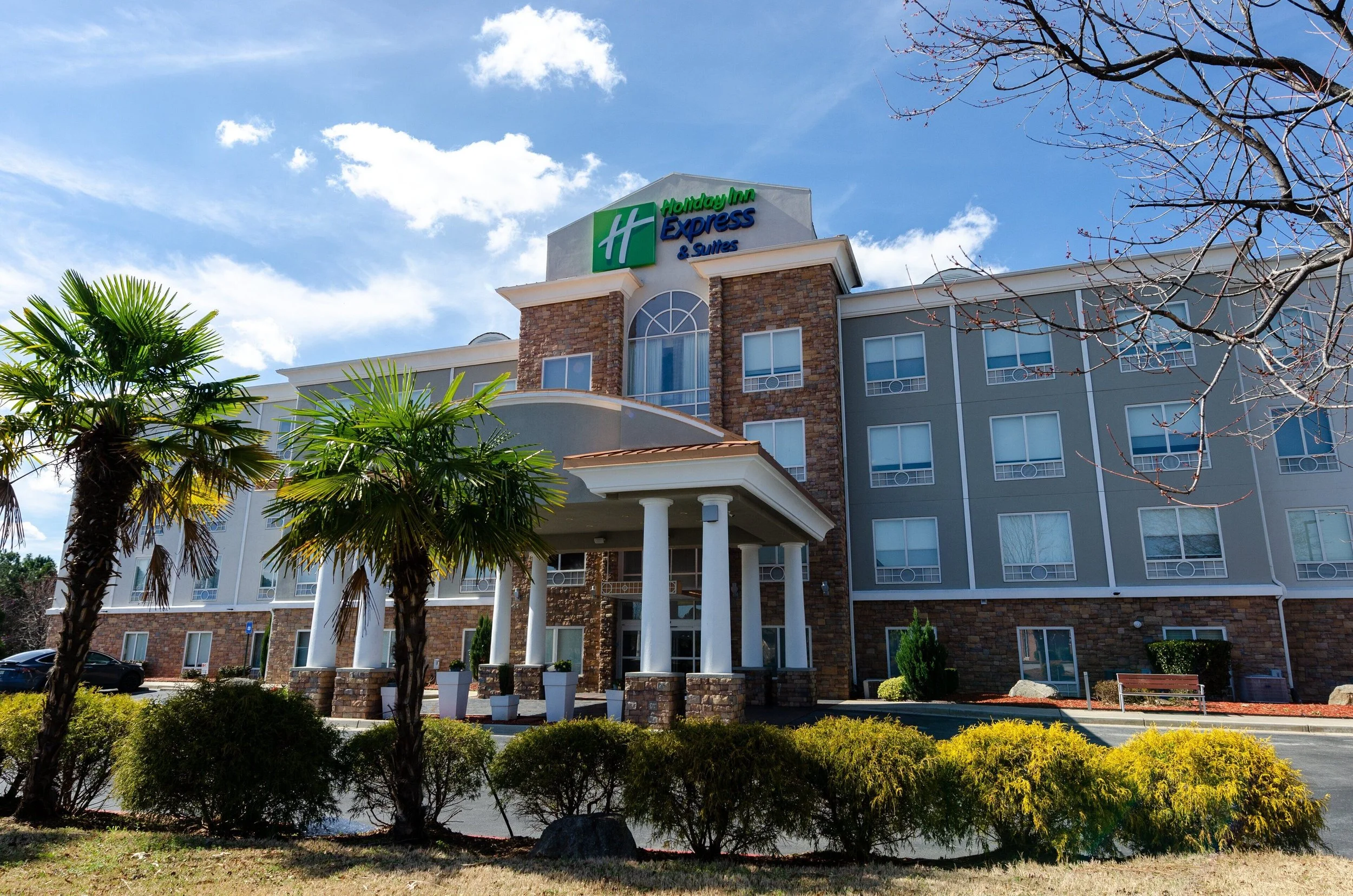 Holiday Inn Express & Suites Atlanta Arpt West - Camp Creek by IHG