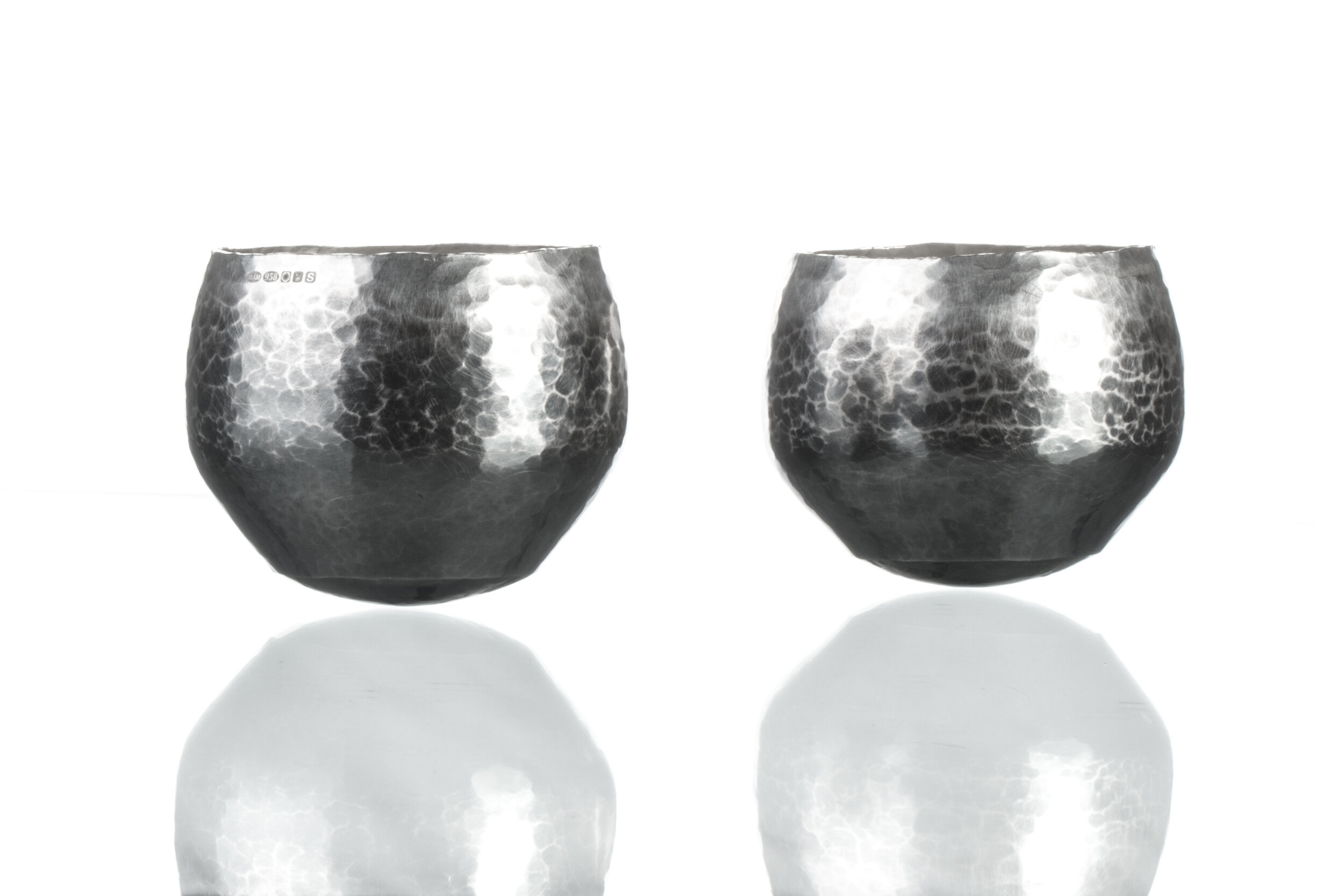 Wobbly whisky tumbler