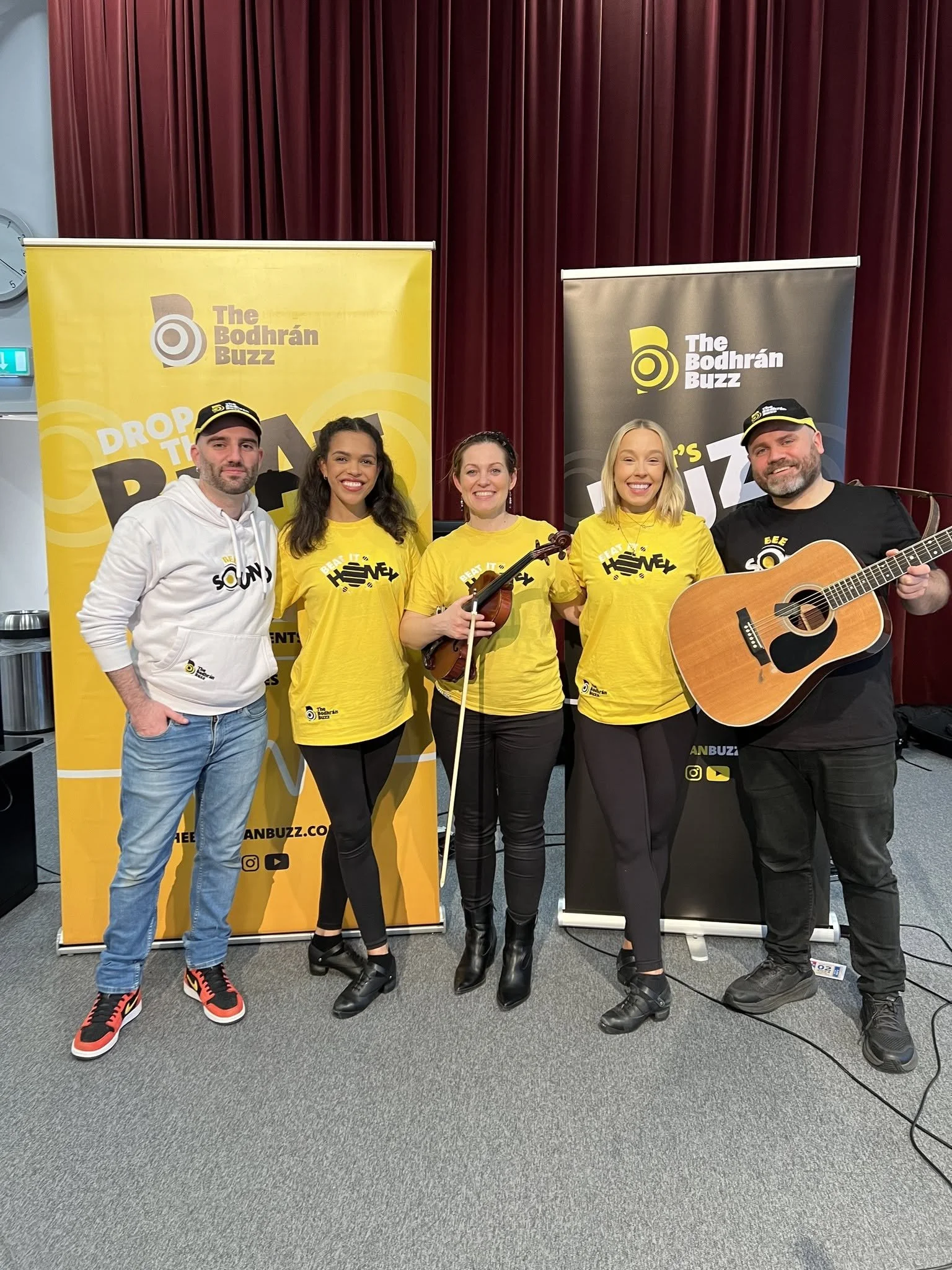 A group of Irish Trad musicians