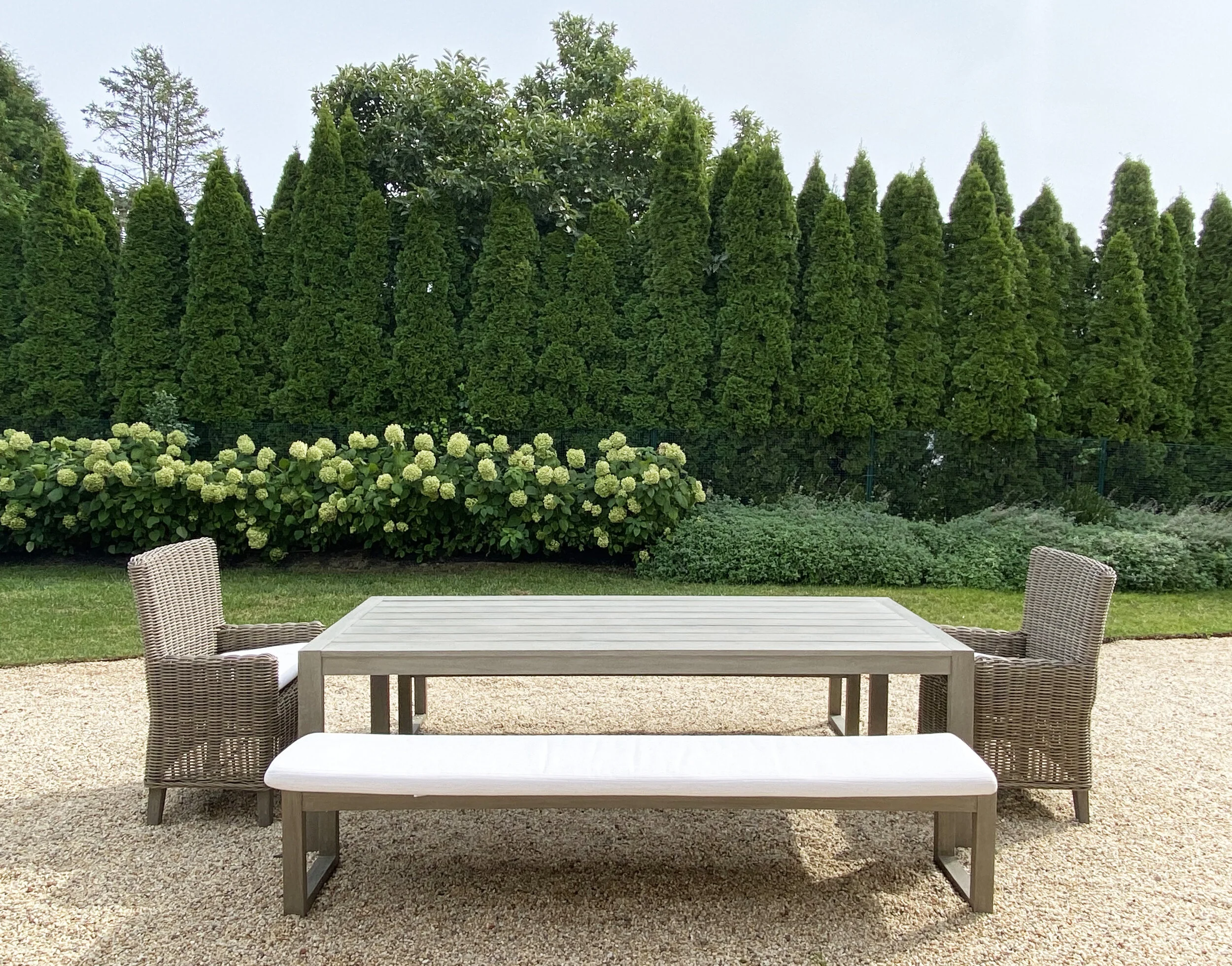 outdoor dining .jpg