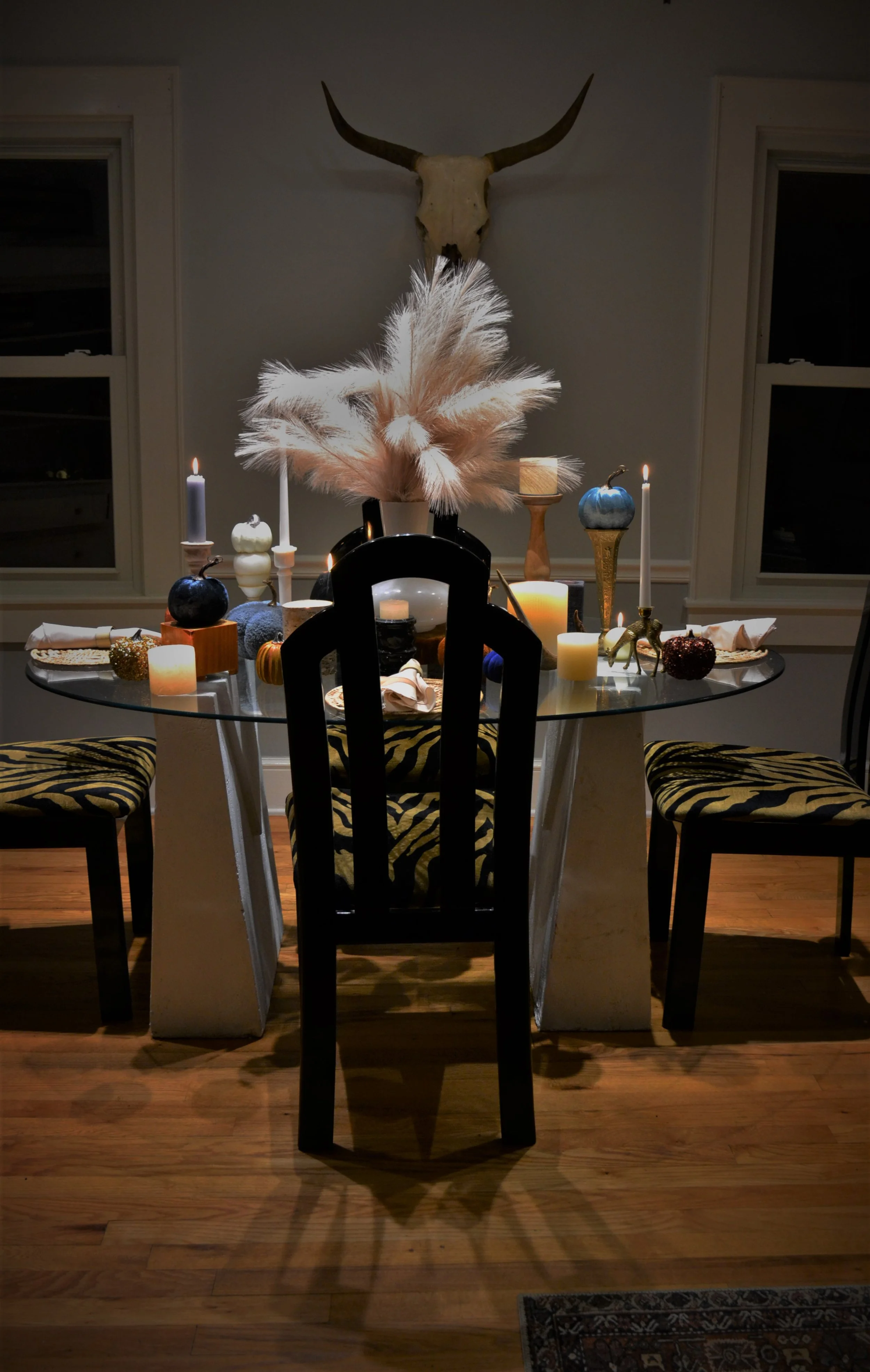 Elegant halloween porch decor ideas for front entry