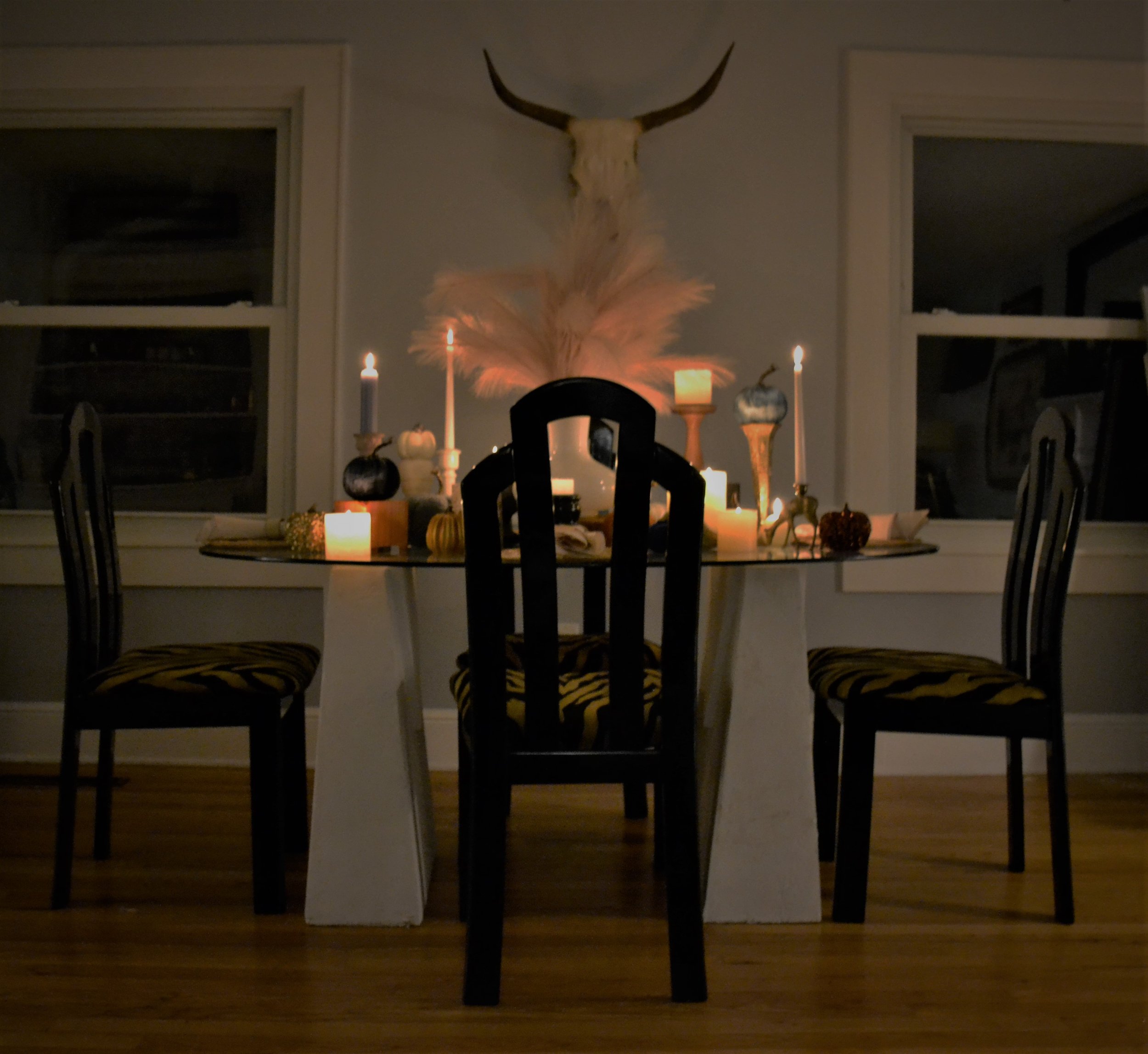 DIY halloween porch decor with pumpkins and cobwebs