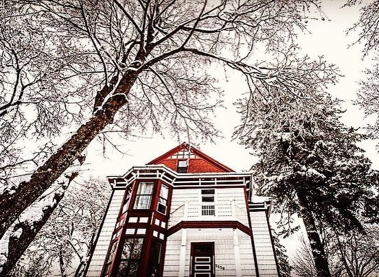 Are you looking for a unique ski trip this winter? RED mountain has it all! Vast terrain, NO huge lines, and it&rsquo;s a mere 10 minute drive from Rossland. Oh ya, so then there&rsquo;s Rossland! Enchanting mountain town, postcard perfect with every
