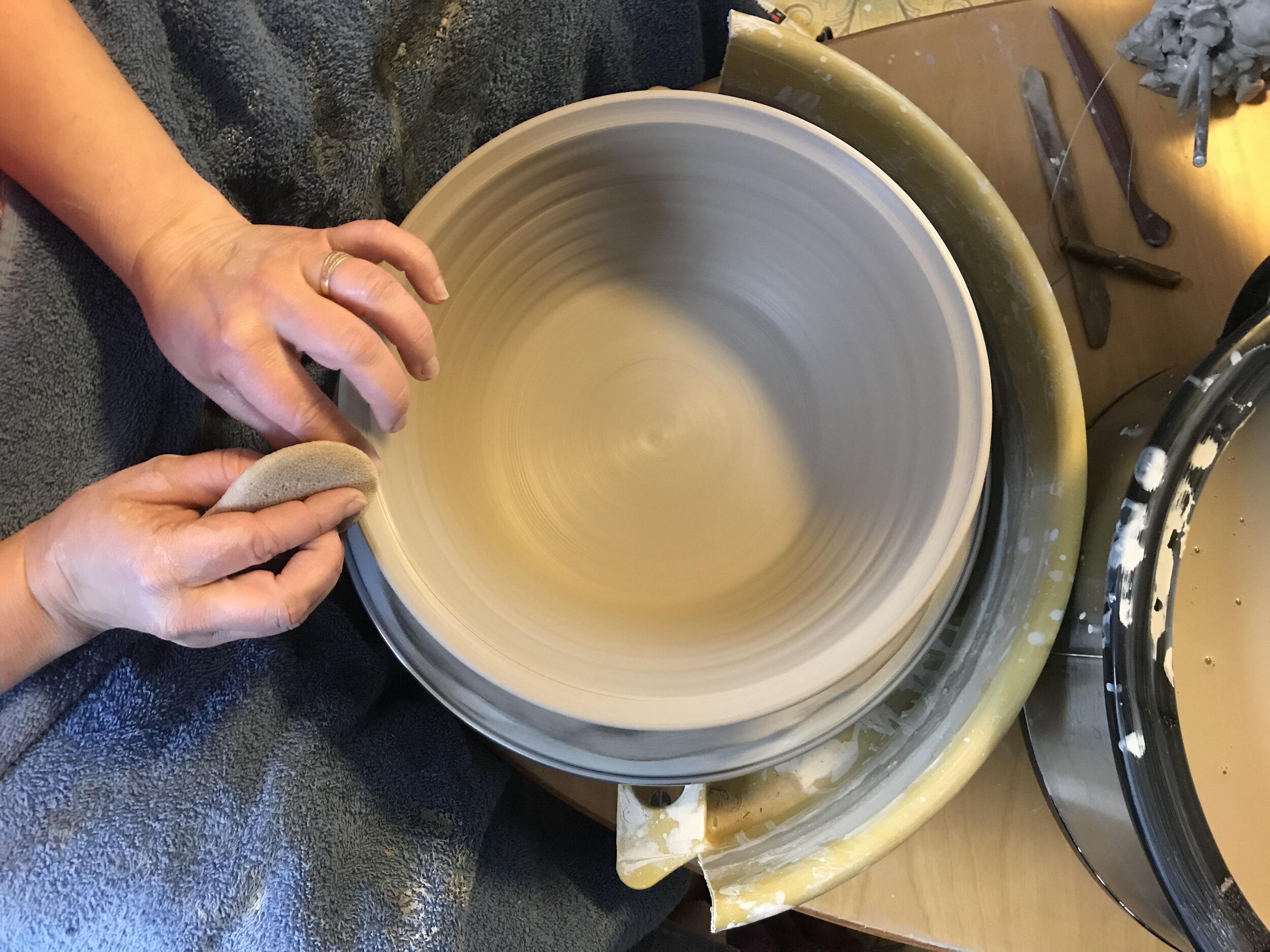 How to make a bowl on a pottery wheel, Everyday