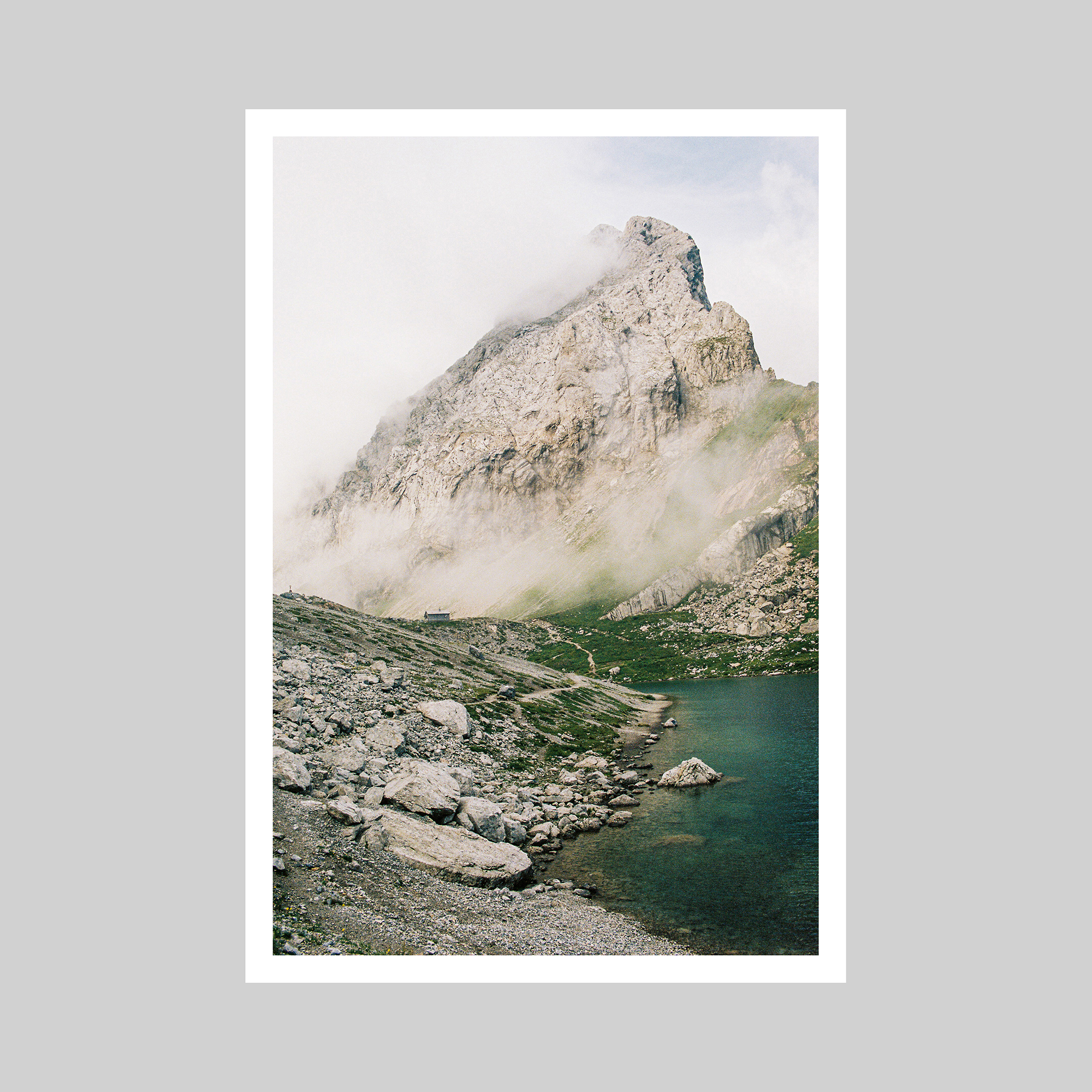 Last Known Surroundings-PrintShop-c-MathiasBenninghoven_10x15_Preview_Square.png